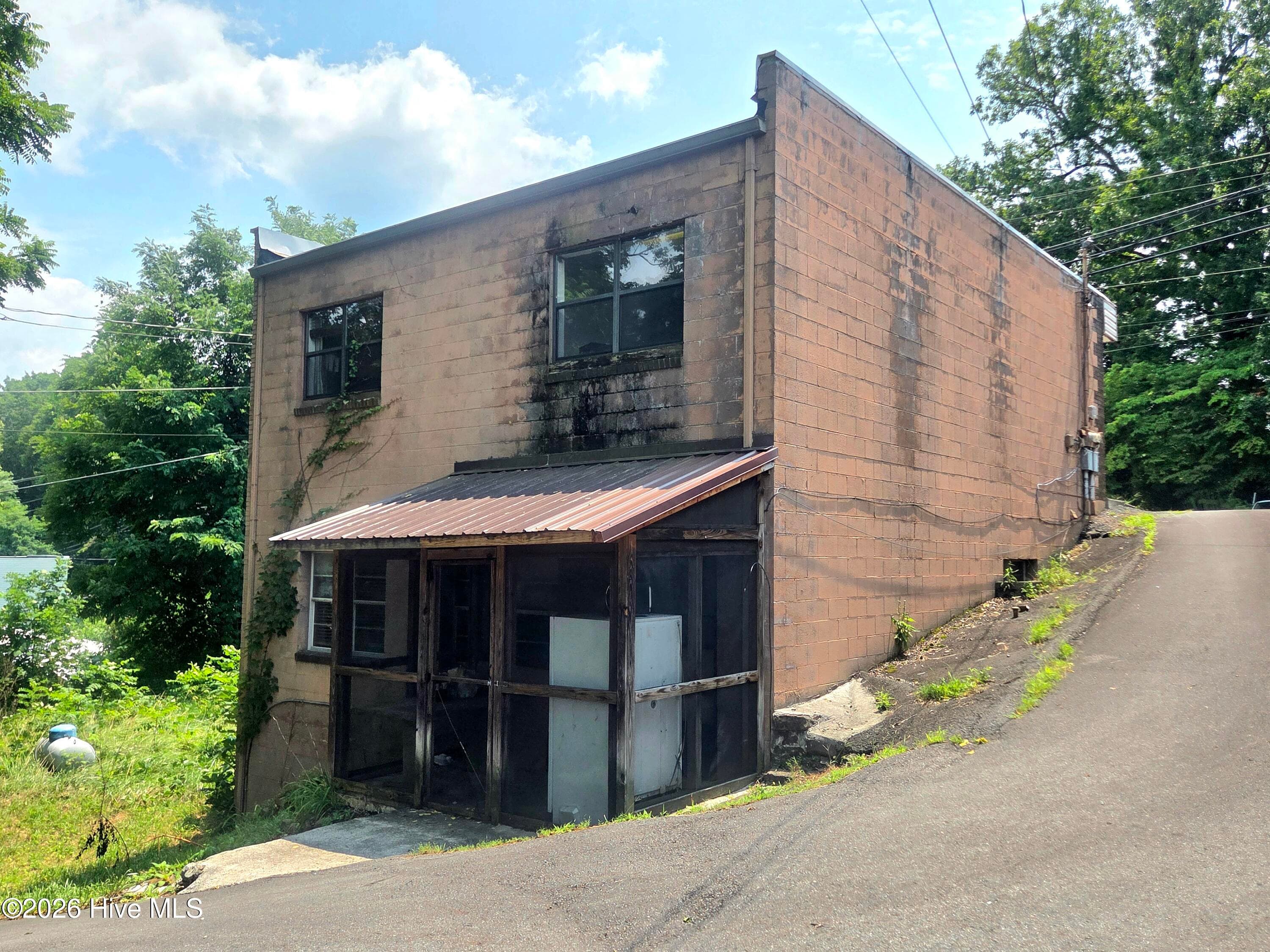 Business at 214 E Main Street, Robbinsville, NC 28771, photo 16 of 17