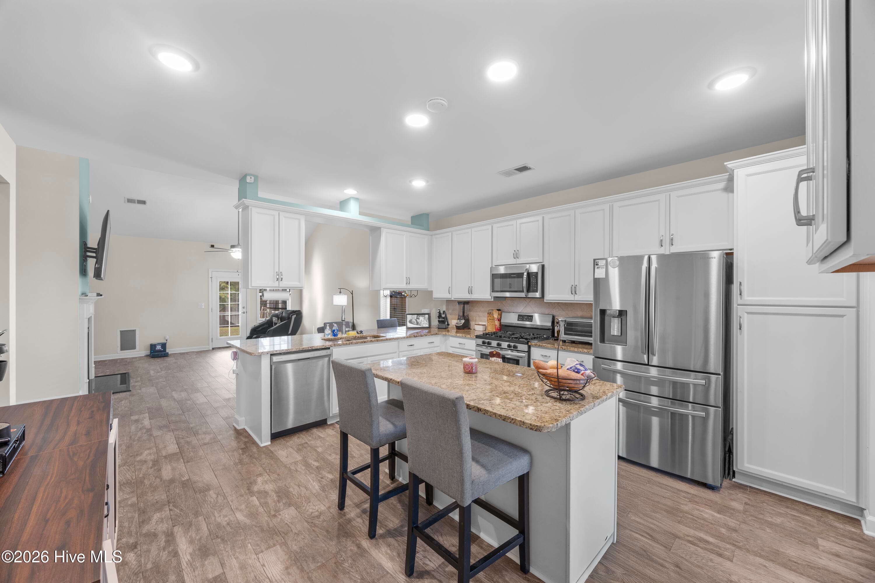 Single Family Residence at 2554 Longleaf Pine Circle, Leland, NC 28451, photo 15 of 71