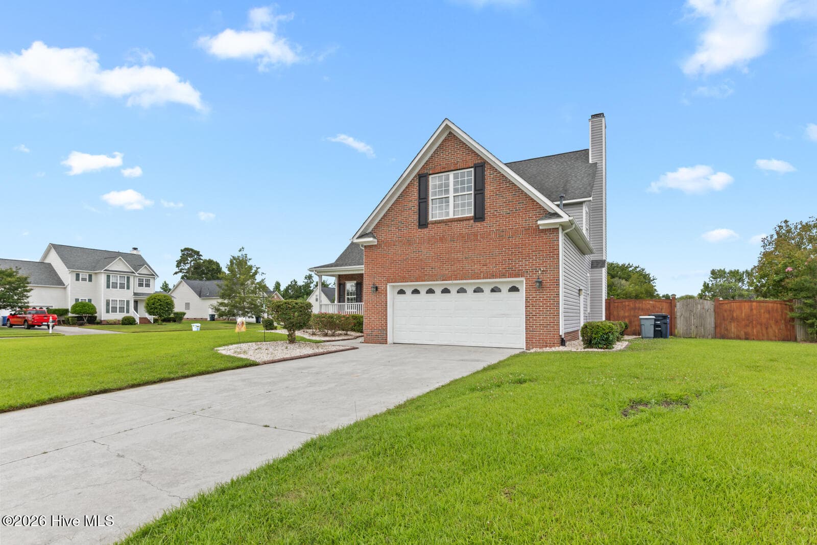 Single Family Residence at 101 New Castle Drive, Jacksonville, NC 28540, photo 2 of 33