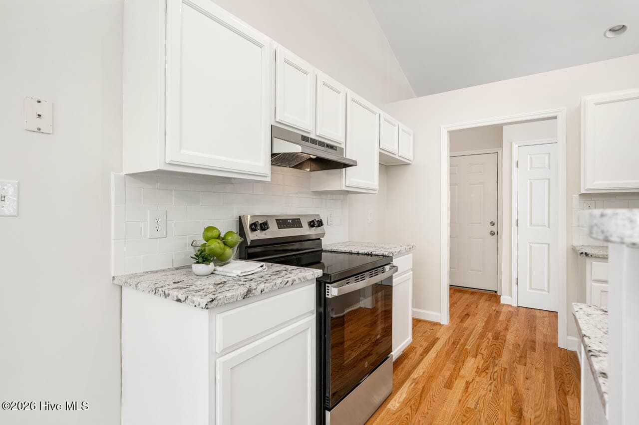 Single Family Residence at 113 Riverbirch Point, Carrboro, NC 27510, photo 11 of 47