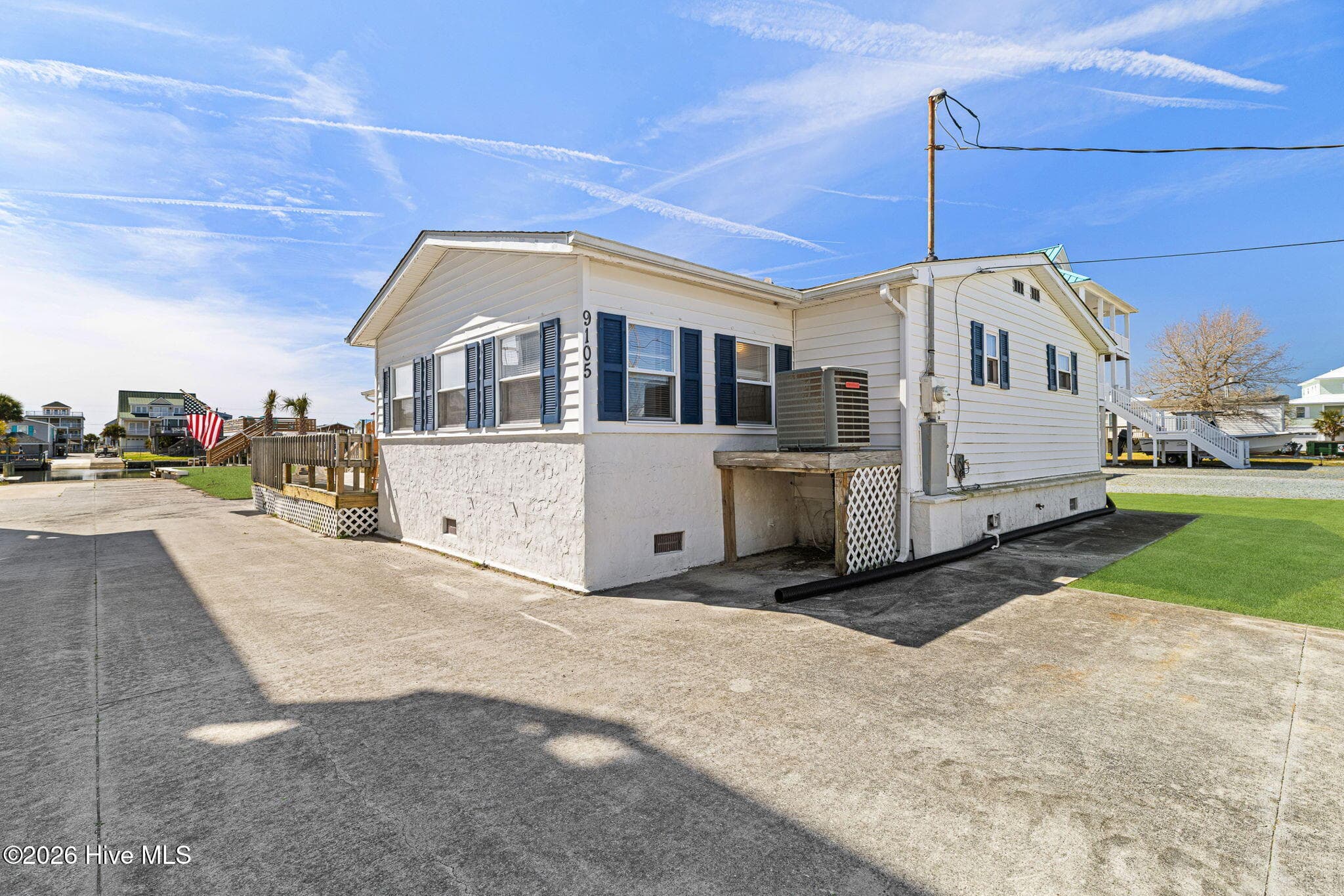 Manufactured Home at 9105 W 9th Street, Surf City, NC 28445, photo 9 of 73