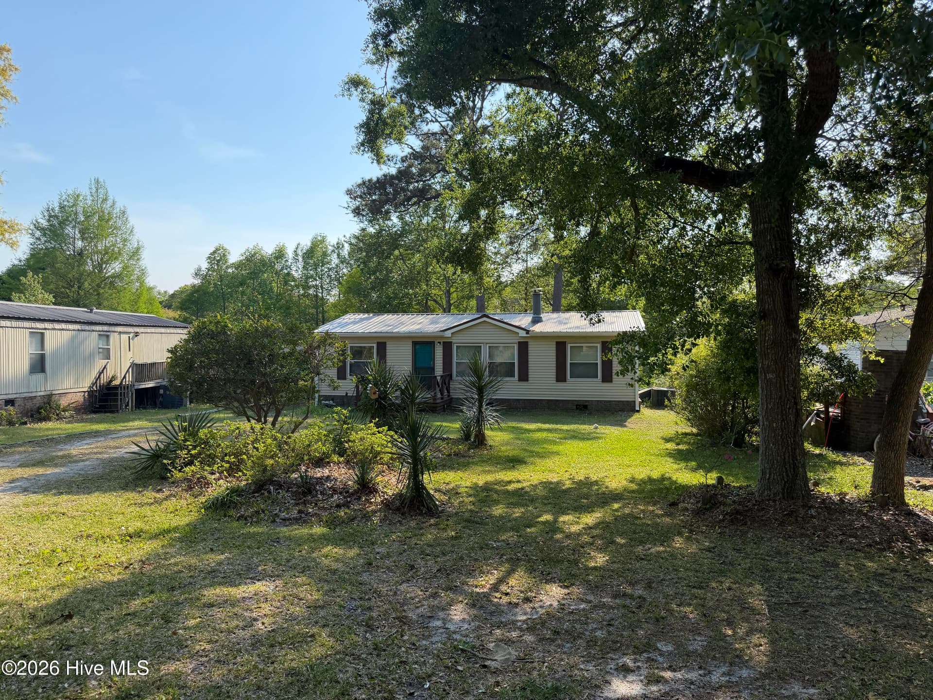 Manufactured Home at 245 Lake Drive SW, Supply, NC 28462, photo 35 of 43