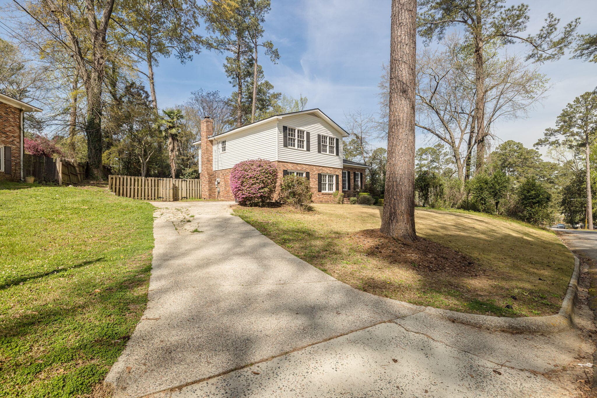 Single Family Residence at 513 Henderson Drive, Augusta, GA 30909, photo 3 of 55