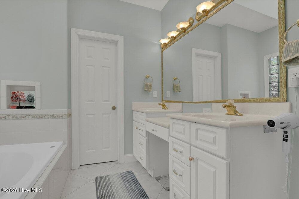 Single Family Residence at 615 Ravenswood Road, Hampstead, NC 28443, photo 18 of 47