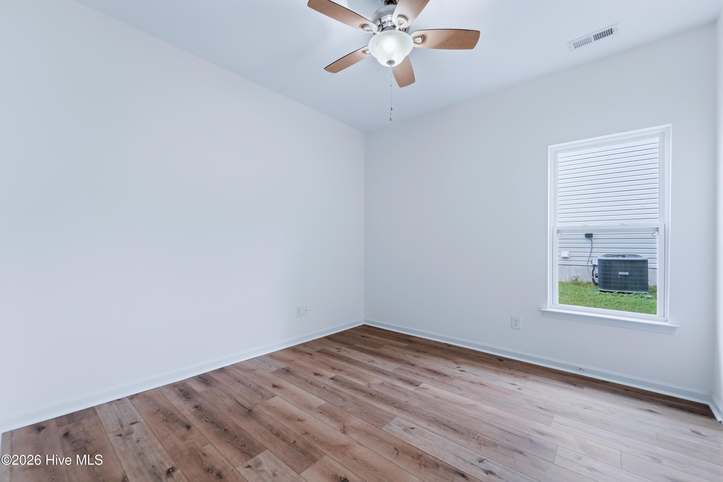bed1 - 103 Forsythia Court, Jacksonville, NC 28546