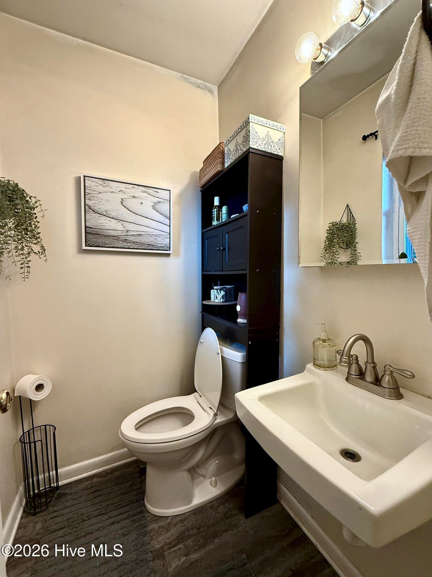 Single Family Residence at 517 Voltaire Place, Wilmington, NC 28412, photo 17 of 25
