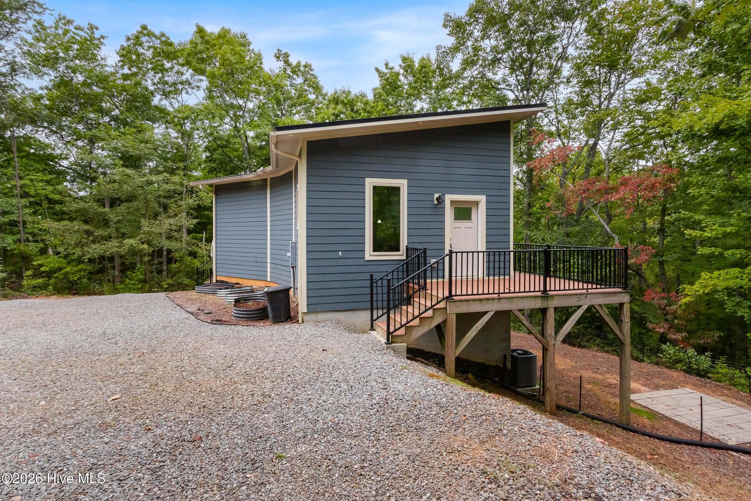 Single Family Residence at 315 Peachtree Mountain Estates Road, Murphy, NC 28906, photo 3 of 51