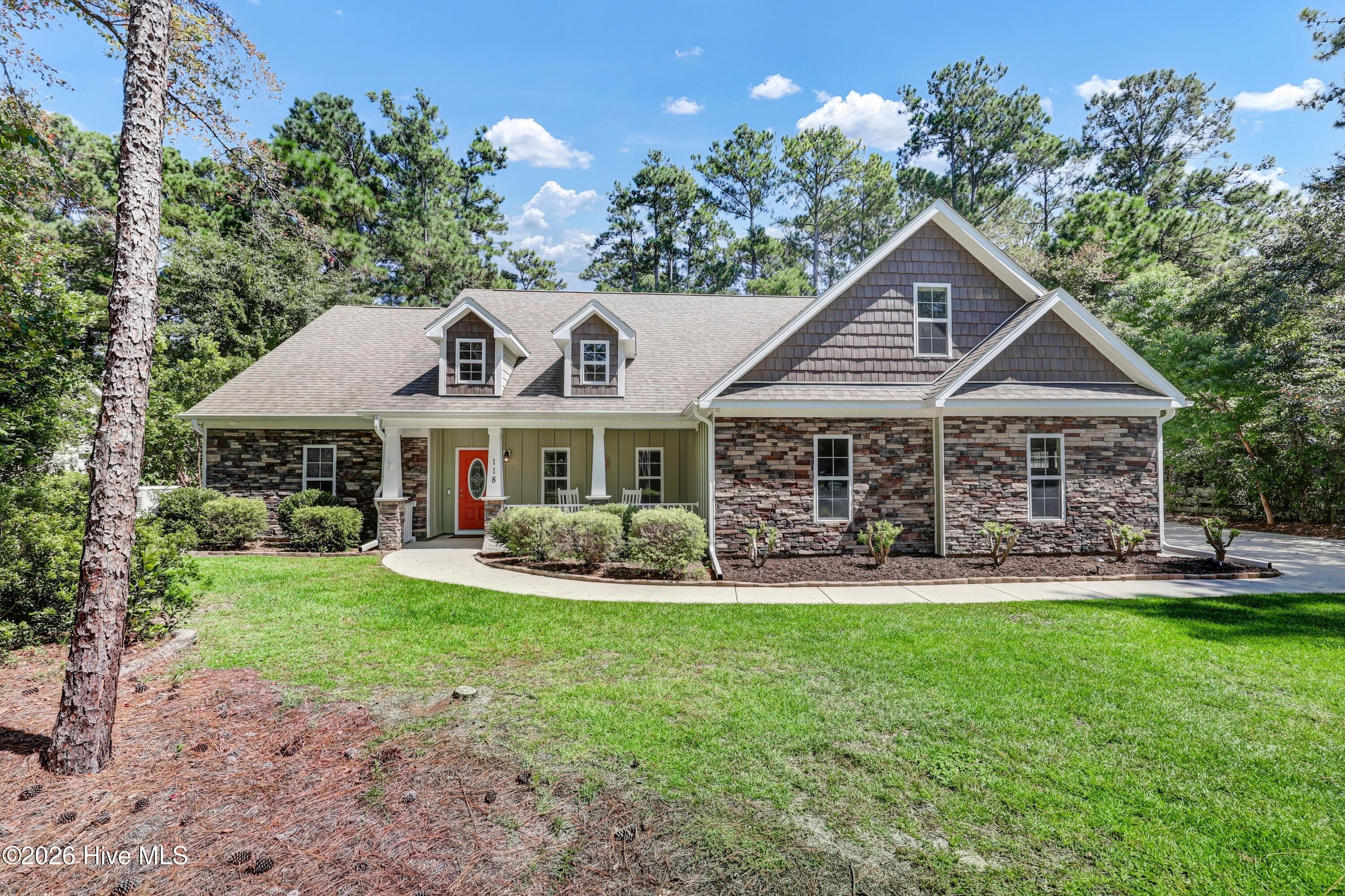 Single Family Residence at 118 Persimmon Lane, Hampstead, NC 28443, photo 2 of 29