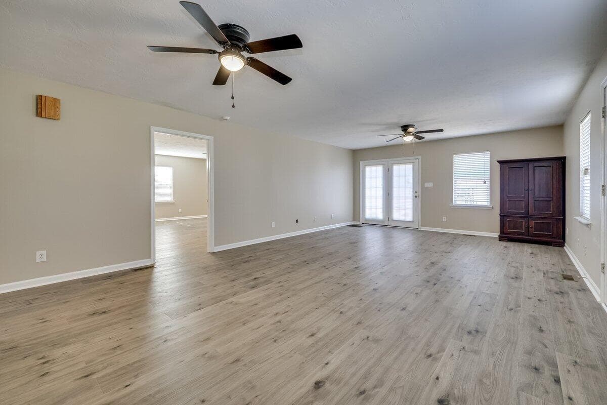 Single Family Residence at 2085 Hillsinger Road, Augusta, GA 30904, photo 13 of 42