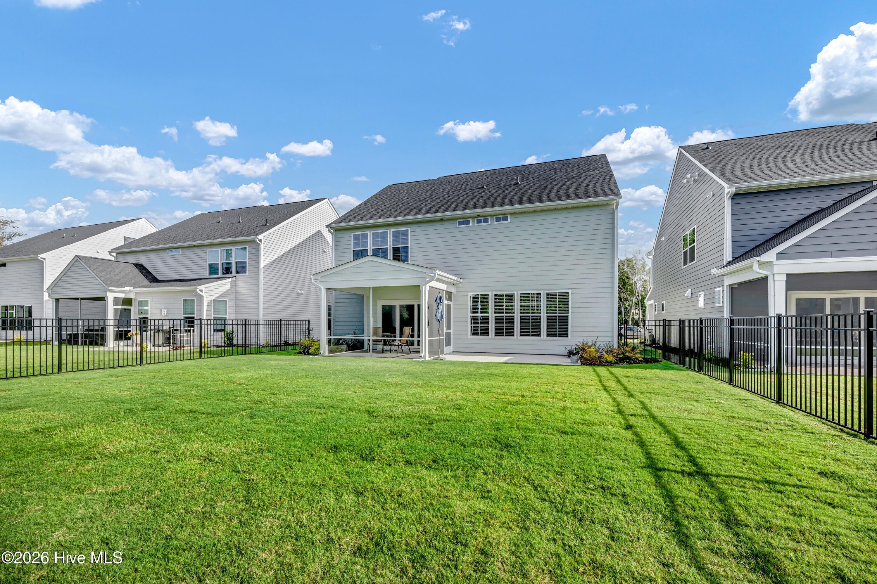 Single Family Residence at 1012 Fawn Valley Way, Wilmington, NC 28409, photo 32 of 41