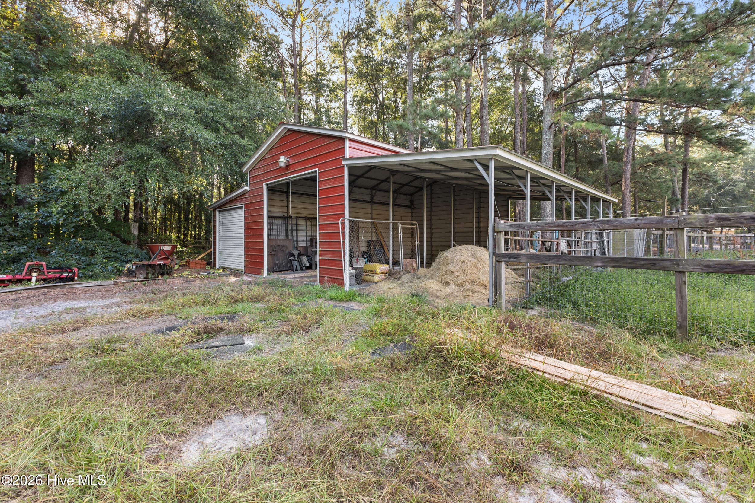 Single Family Residence at 4846 General Howe Highway, Riegelwood, NC 28456, photo 28 of 50