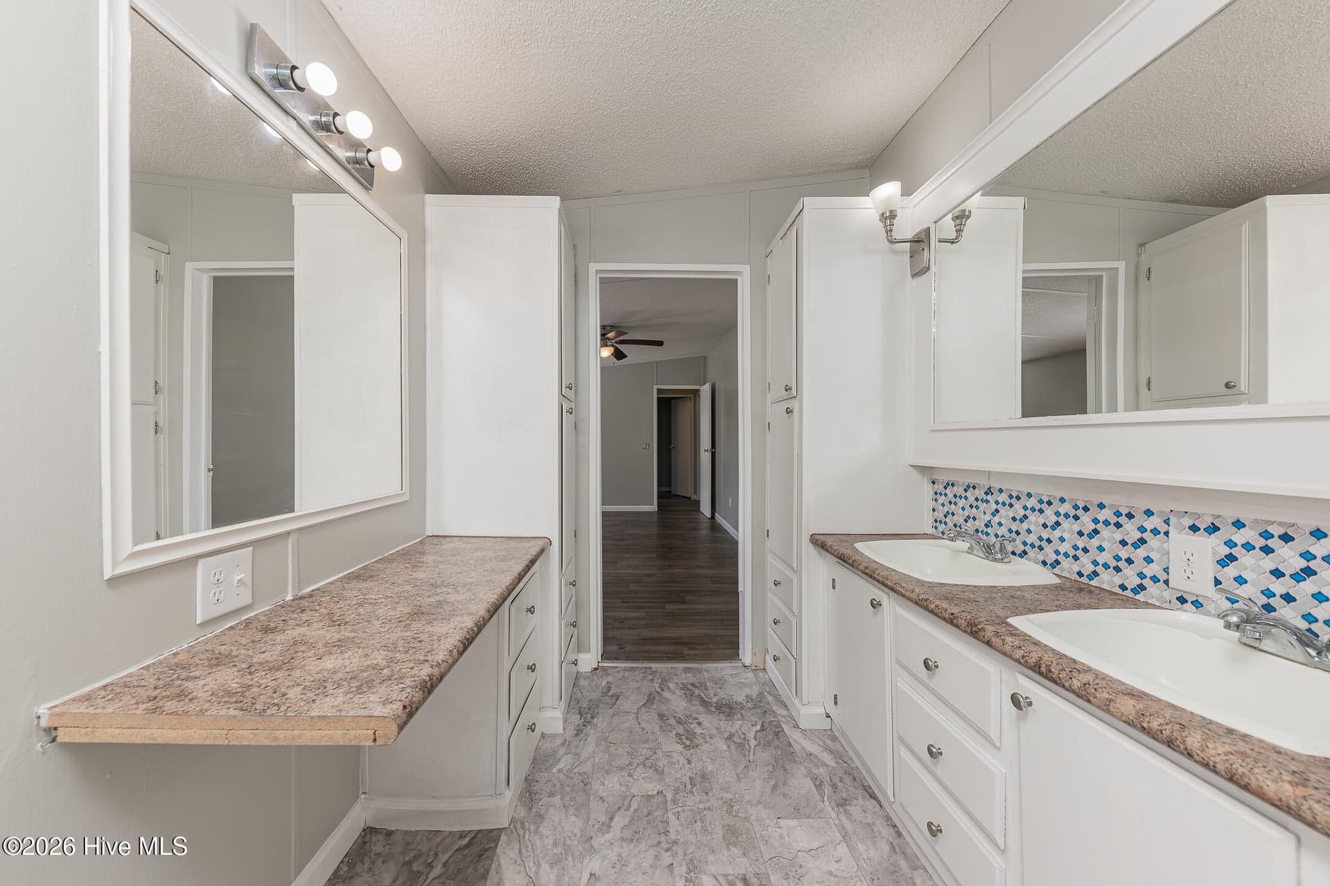 Manufactured Home at 122 Woodbrook Drive, Midway Park, NC 28544, photo 31 of 47