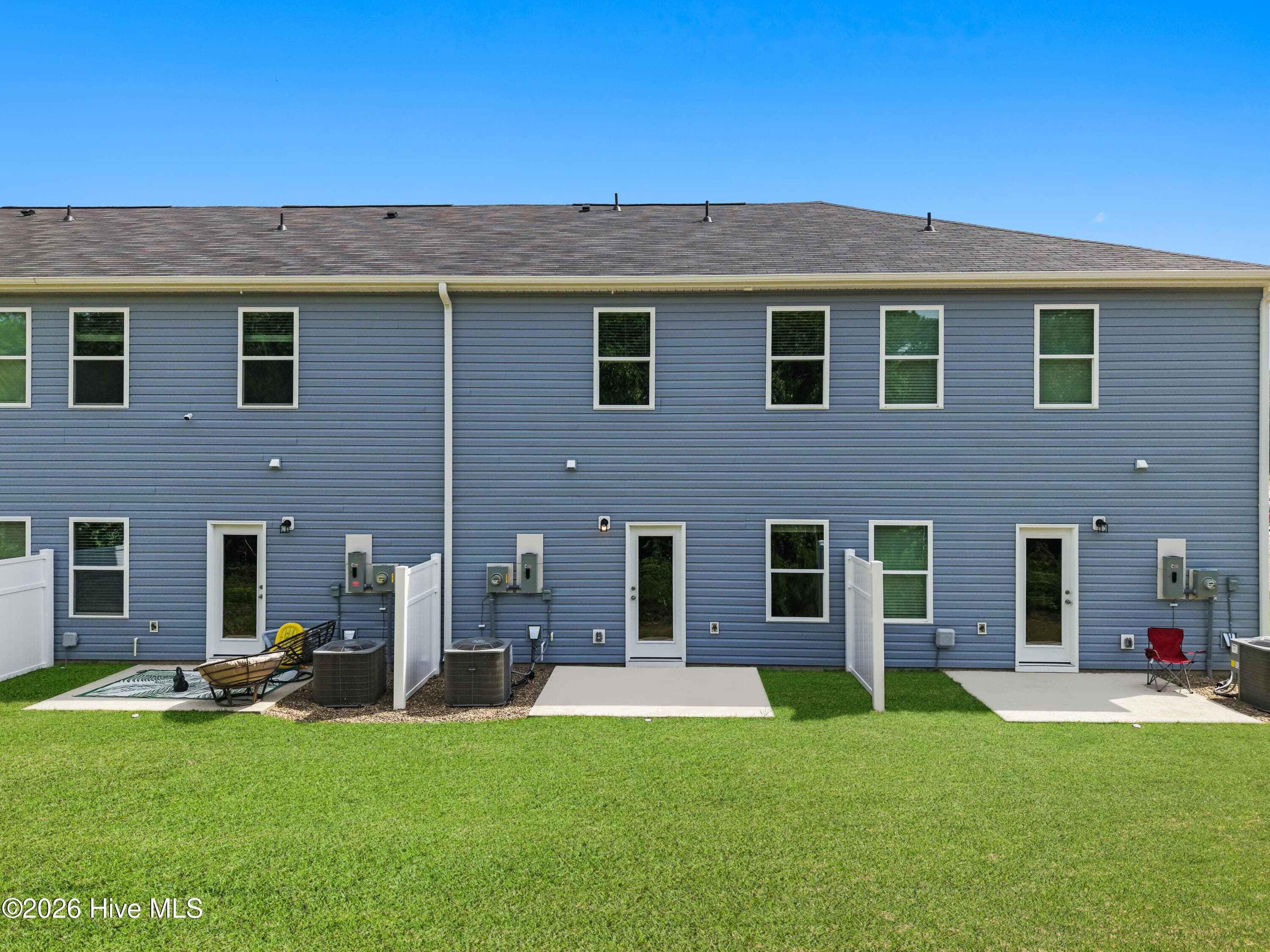 Townhouse at 424 Flay Drive, Holly Ridge, NC 28445, photo 10 of 25