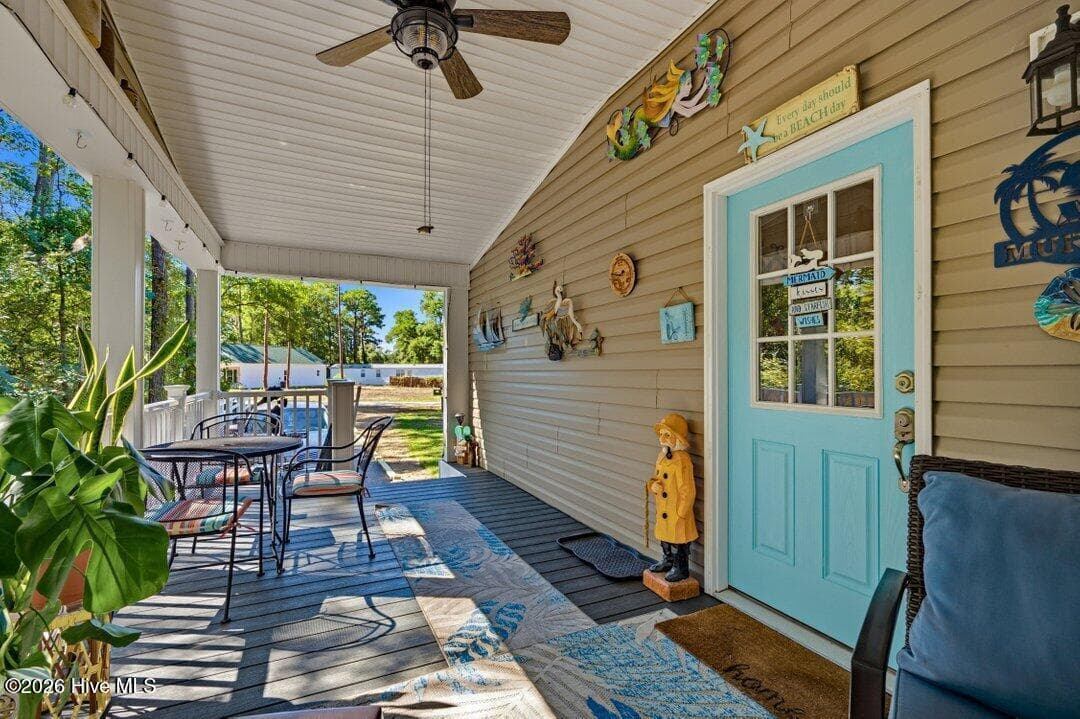 Manufactured Home at 3459 Lakeview Drive SW, Supply, NC 28462, photo 15 of 70