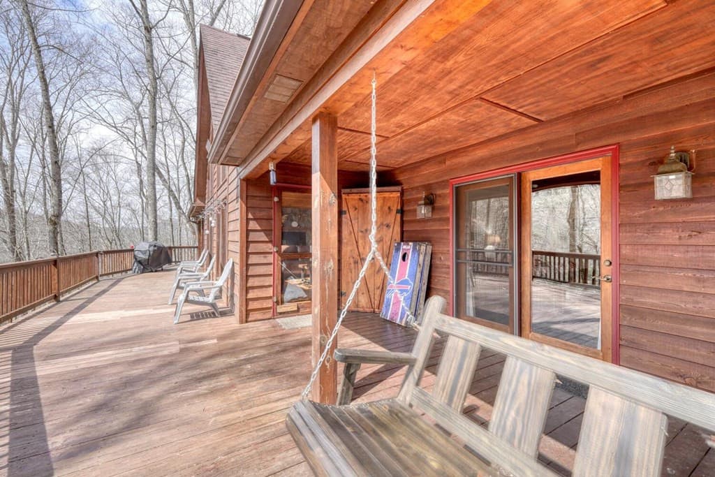 Residential at 575 Carolina Springs Lane, Franklin, NC 28734, photo 39 of 68