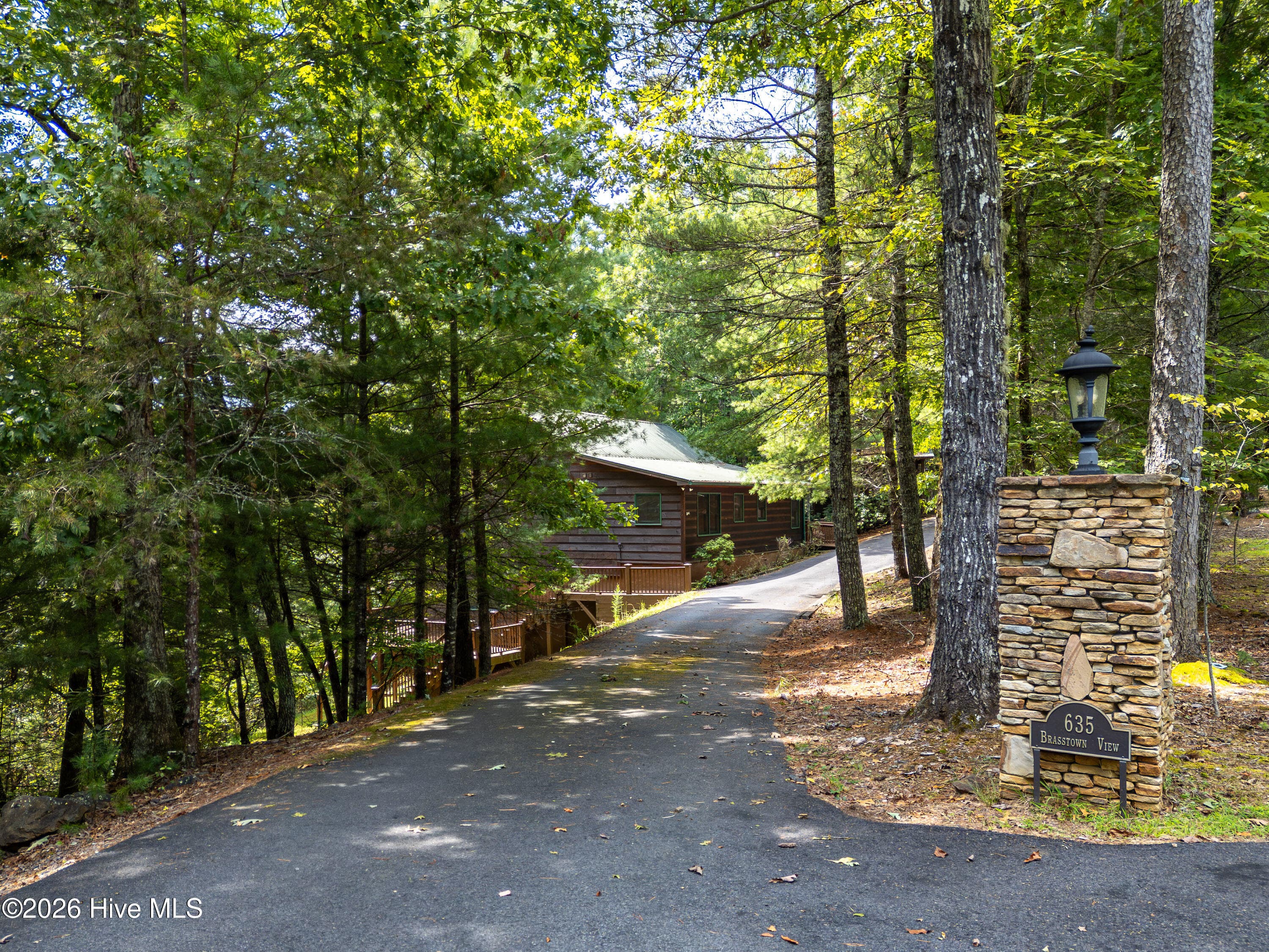 Single Family Residence at 635 Brasstown View Road, Murphy, NC 28906, photo 2 of 3