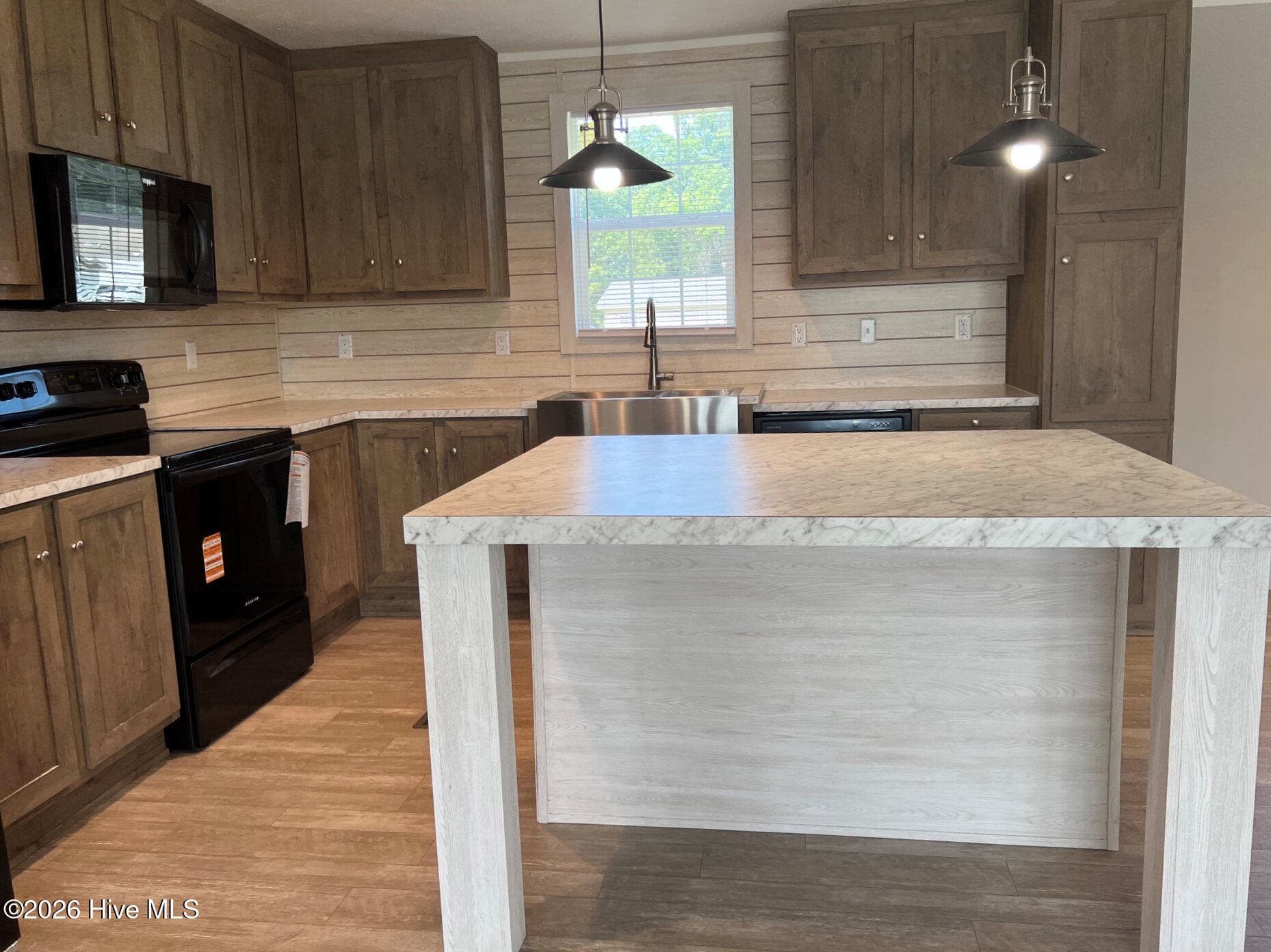 Manufactured Home at 316 Commodore Drive, Rocky Mount, NC 27801, photo 5 of 32