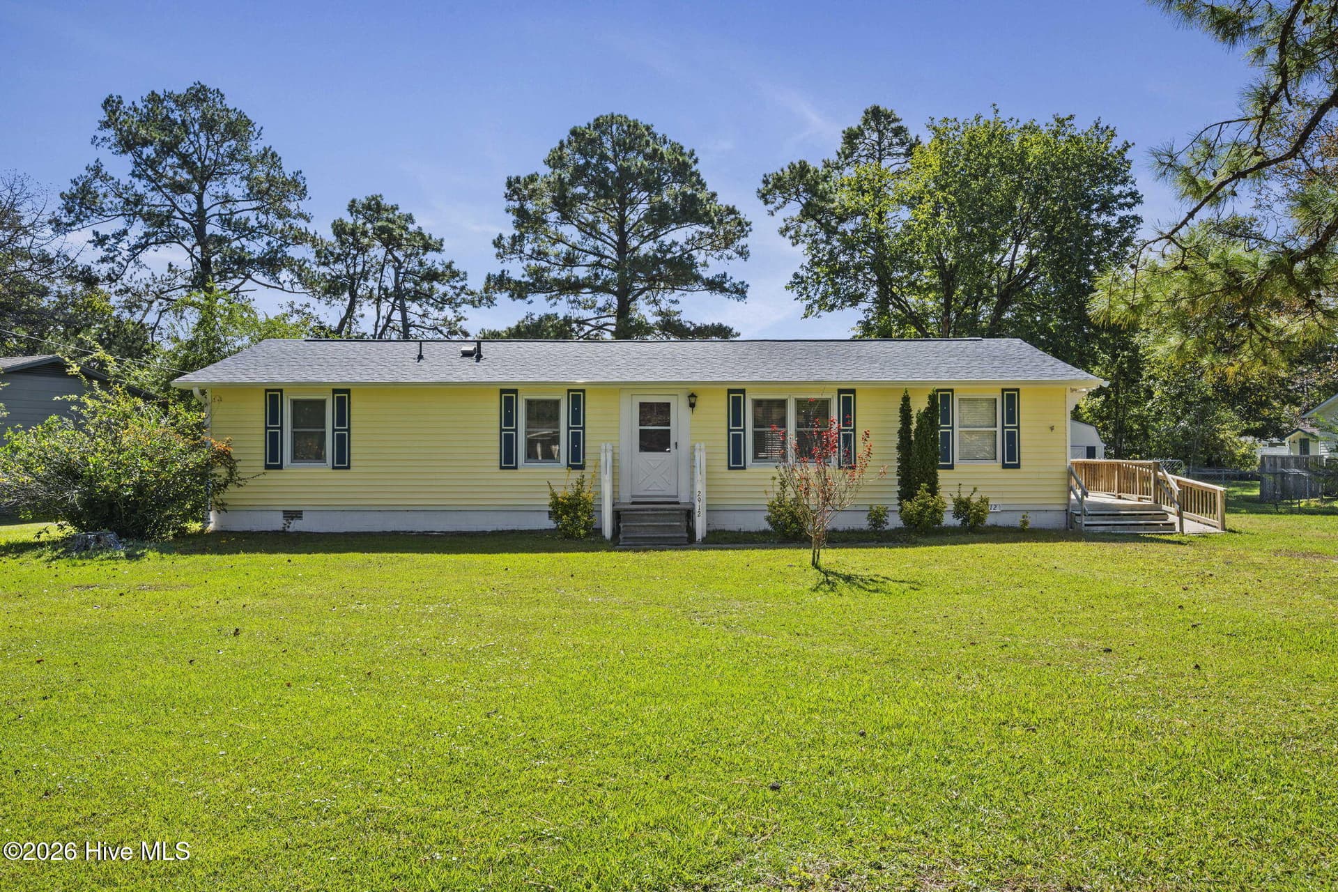 2912 Newport Circle, Newport, NC 28570