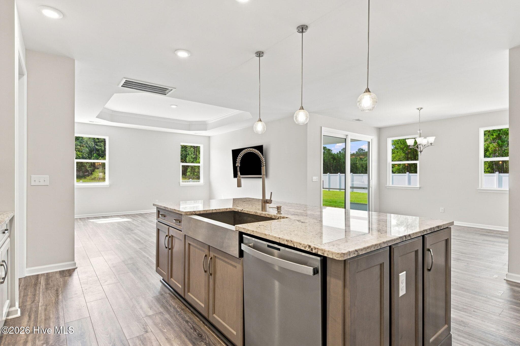Single Family Residence at 609 Edgeside Drive SE, Bolivia, NC 28422, photo 14 of 67