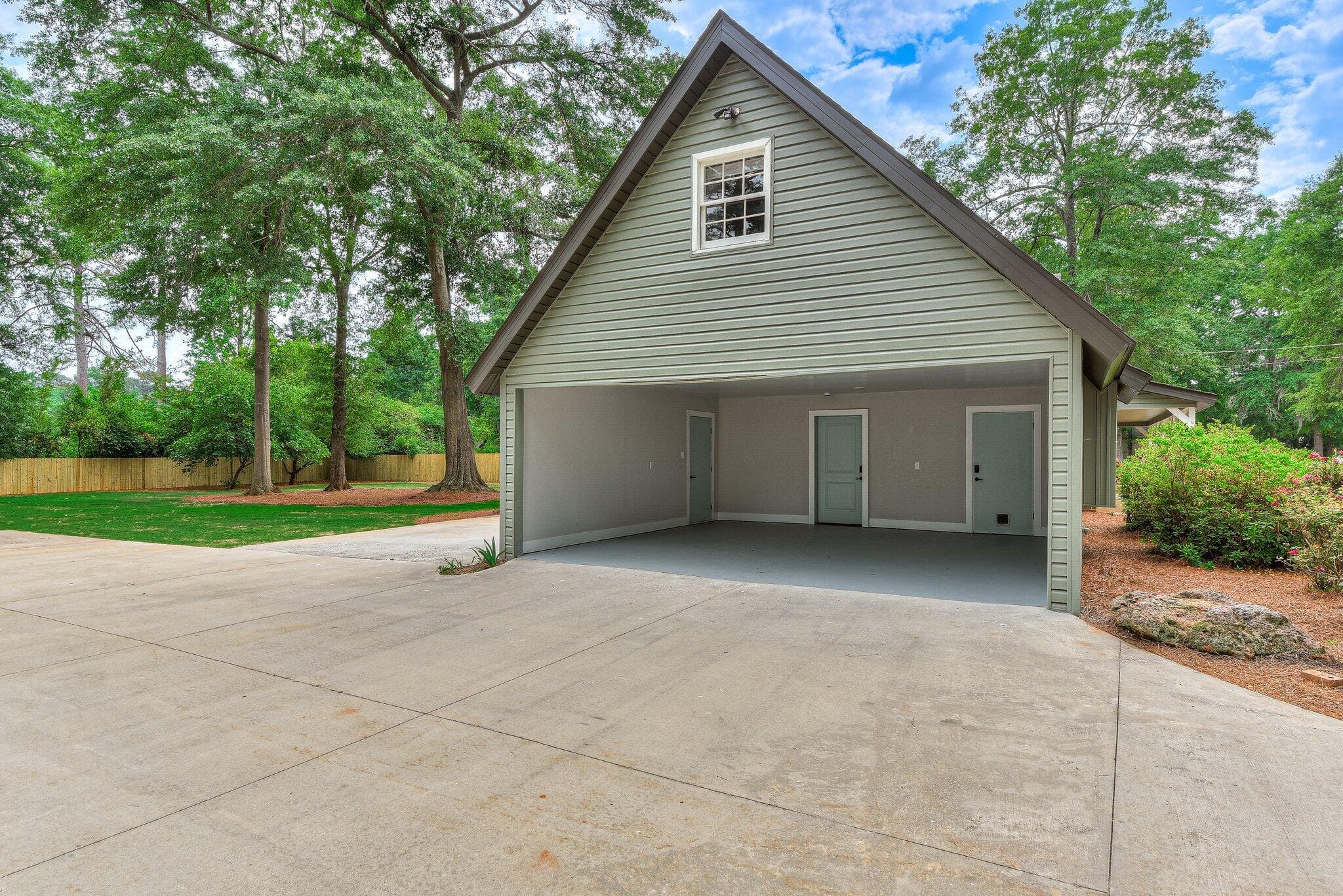 Single Family Residence at 135 Lake Bluff Drive S 135, Waynesboro, GA 30830, photo 5 of 29
