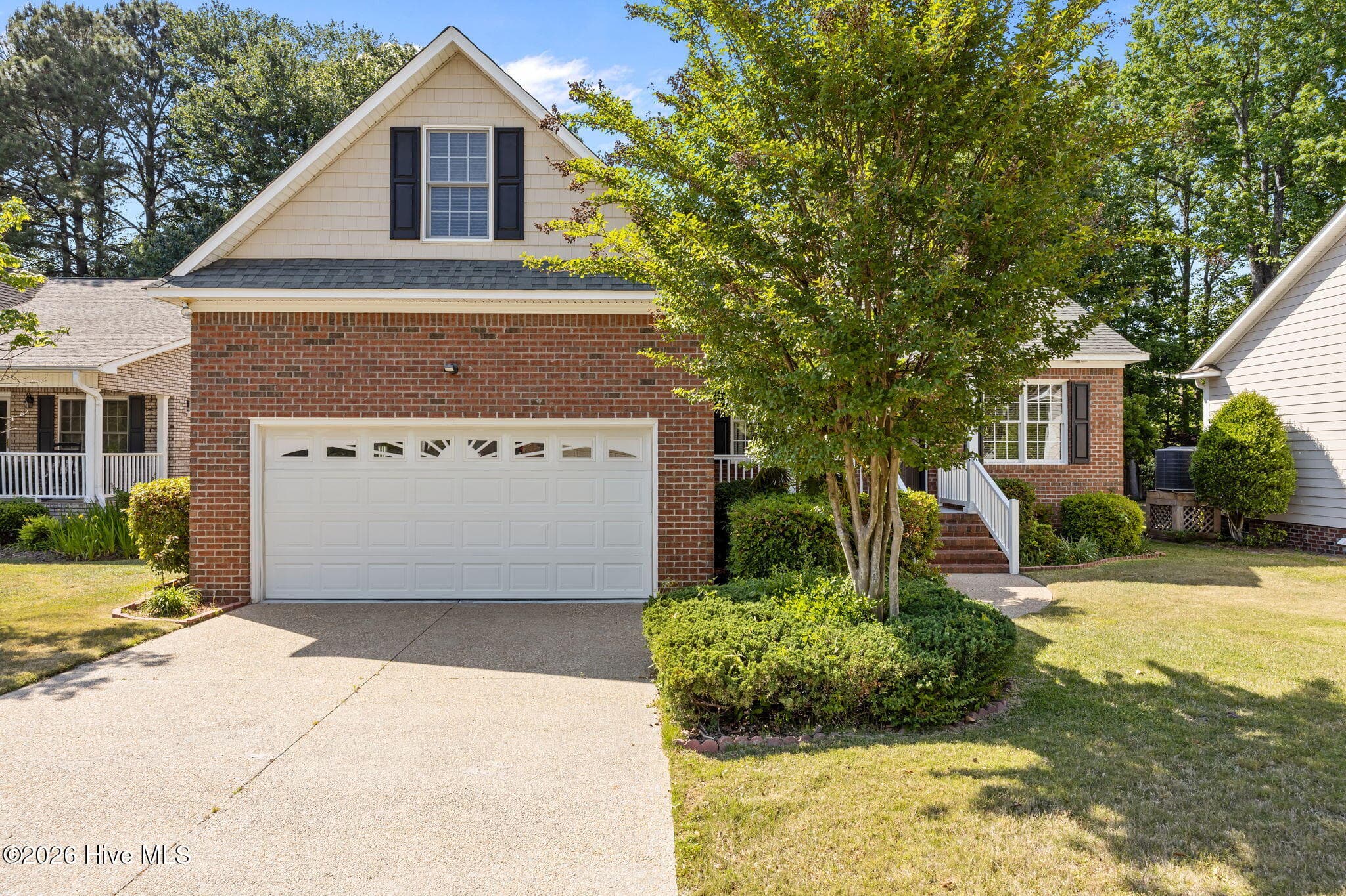 Single Family Residence at 3008 Olde Towne Place, New Bern, NC 28562, photo 10 of 56