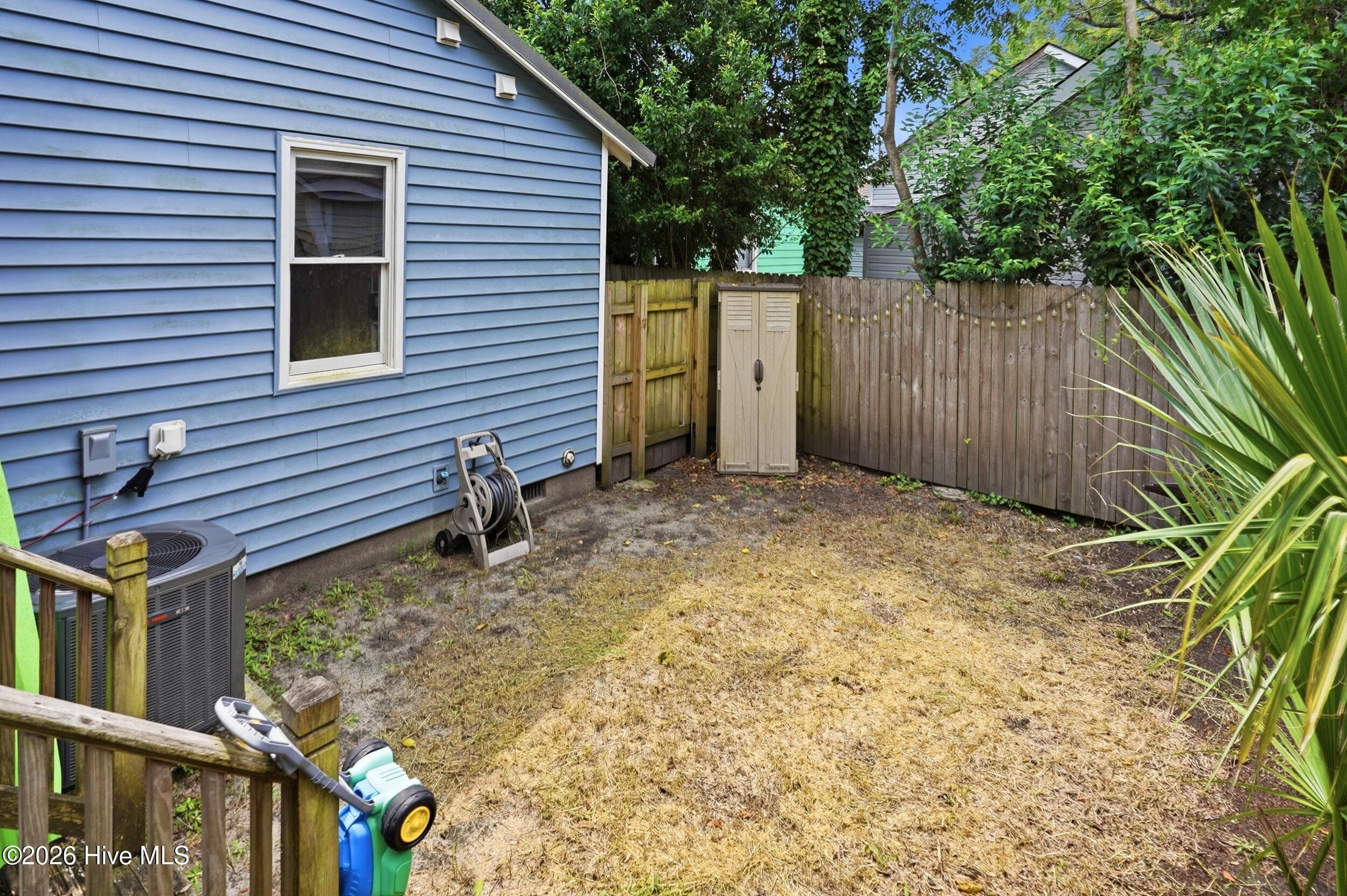 Single Family Residence at 705 Wooster Street, Wilmington, NC 28401, photo 22 of 31