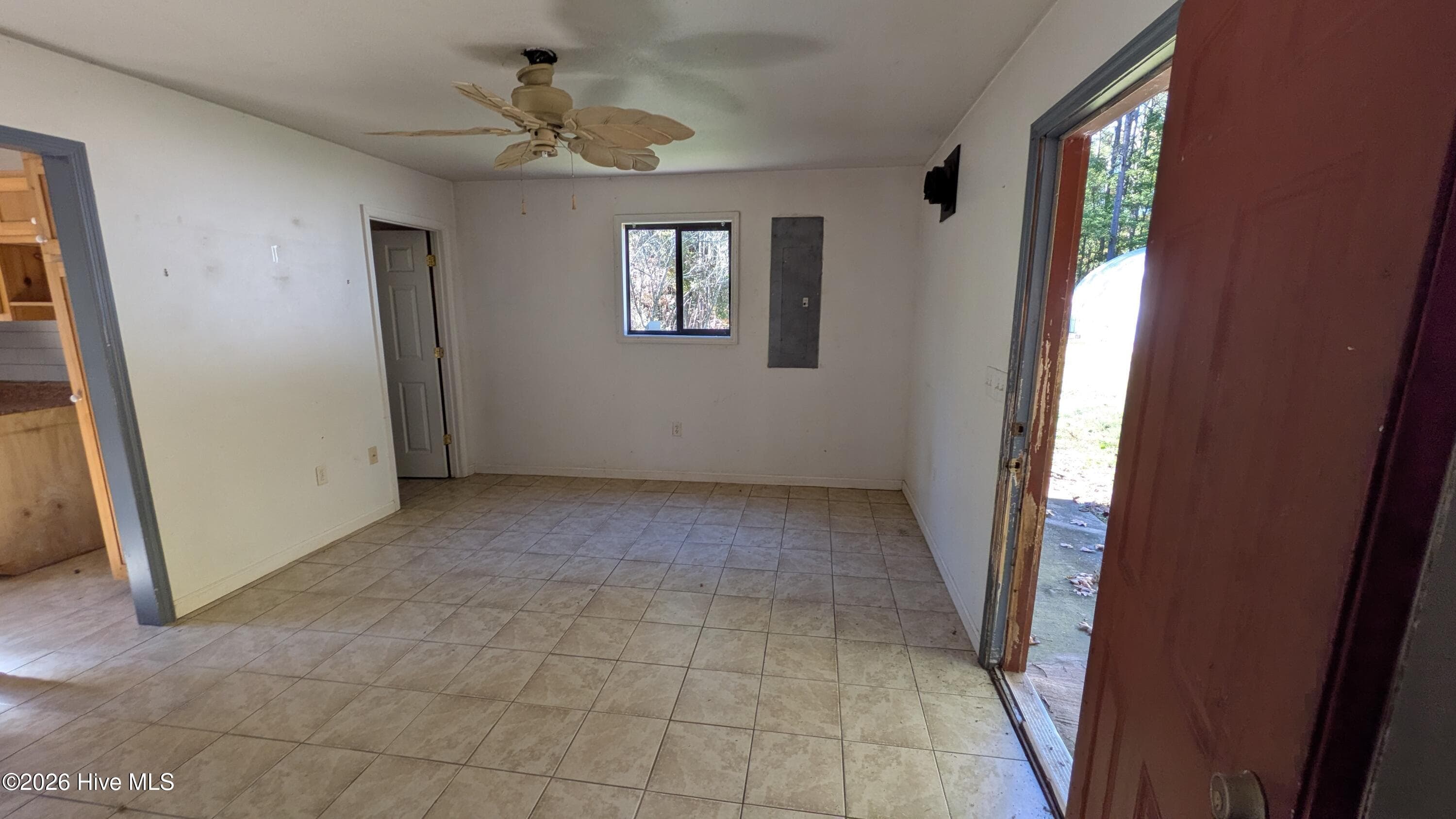 Single Family Residence at 25 Raymond Road, Murphy, NC 28906, photo 5 of 26