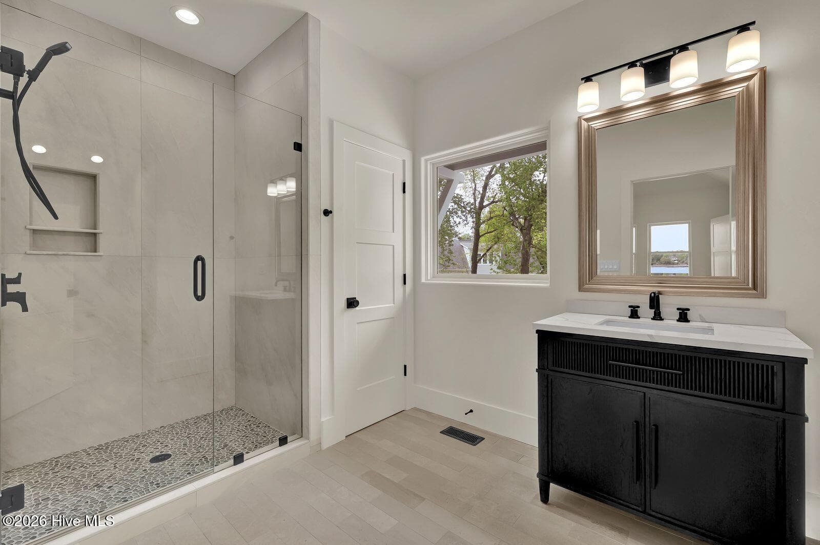 Upstairs bathroom 2 - 38 Reston Bluff, Hampstead, NC 28443