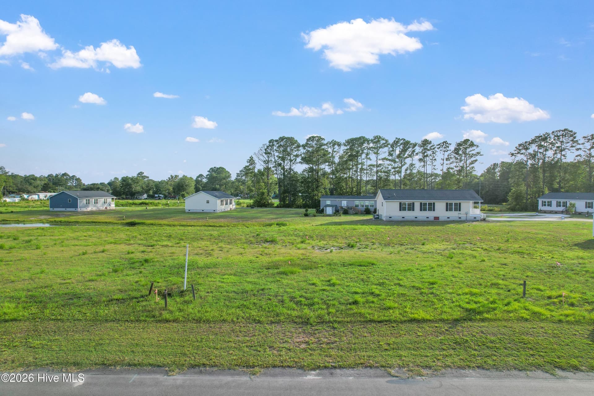 Manufactured Home at 930 Willow Place SW, Calabash, NC 28467, photo 24 of 32