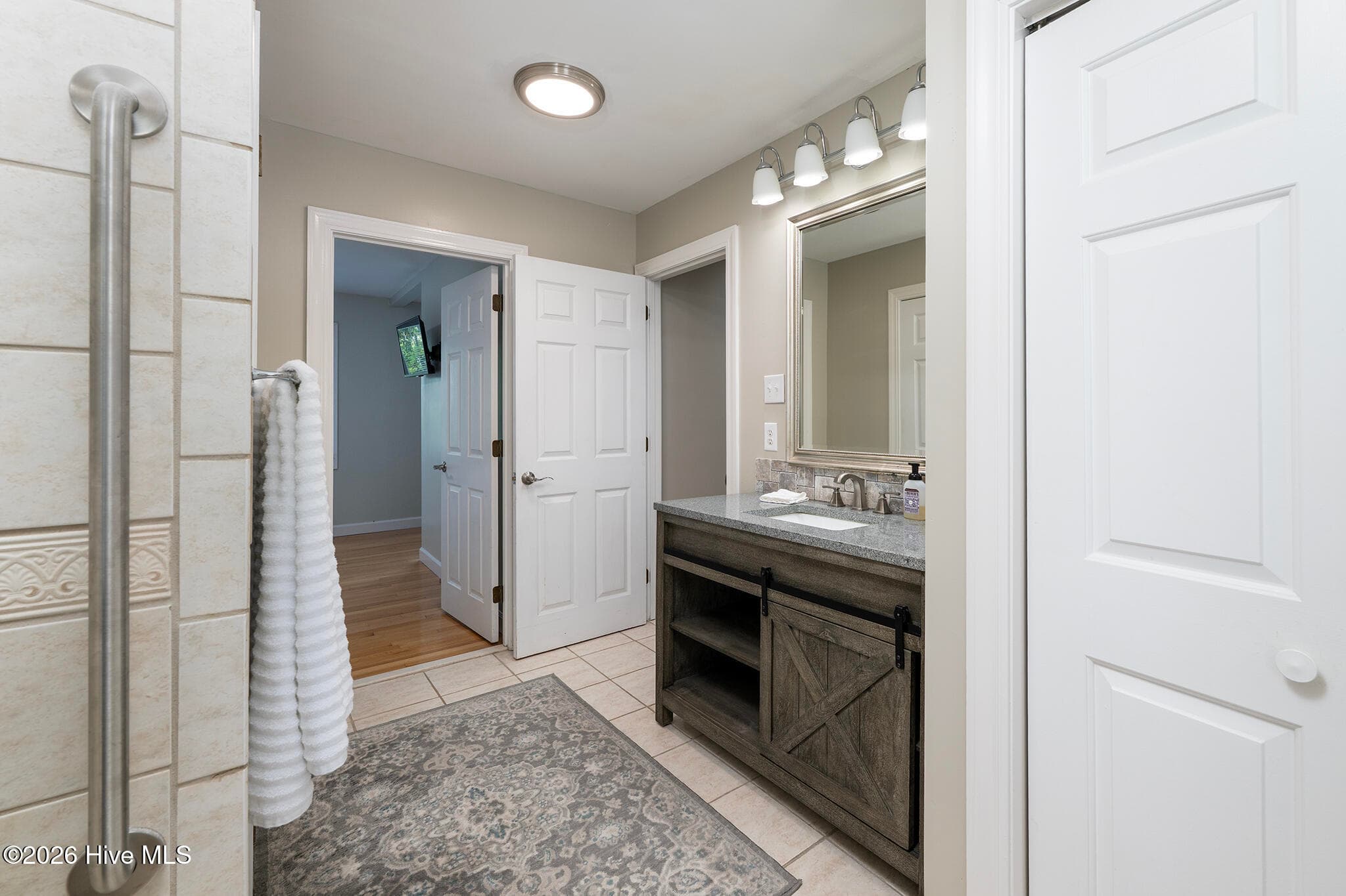 Primary Bathroom - 5616 Gondolier Drive, New Bern, NC 28560