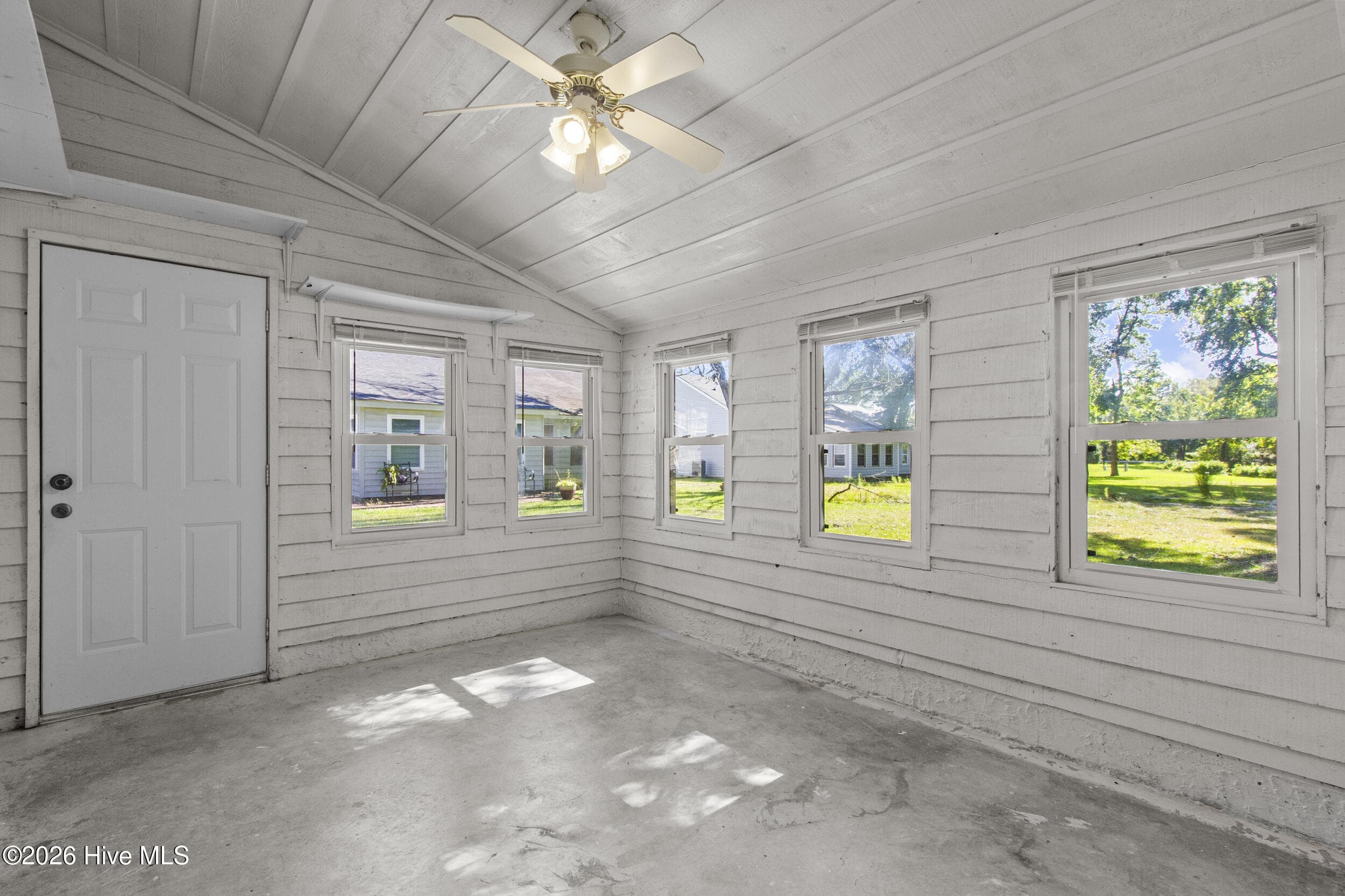 Enclosed Porch - 15a Masters Court Drive, New Bern, NC 28562