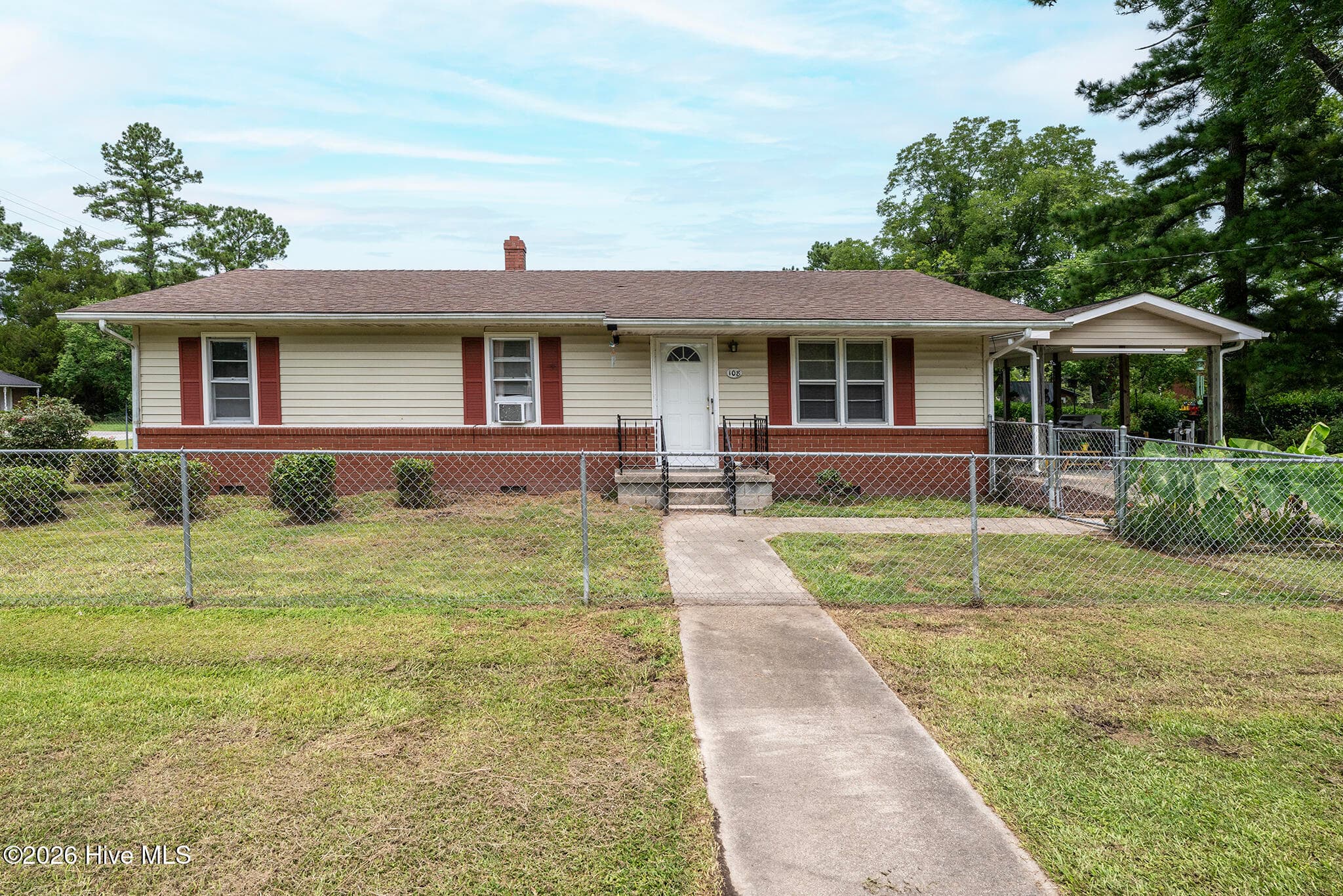 108 South Street - 108 South Street, Bayboro, NC 28515, Bayboro