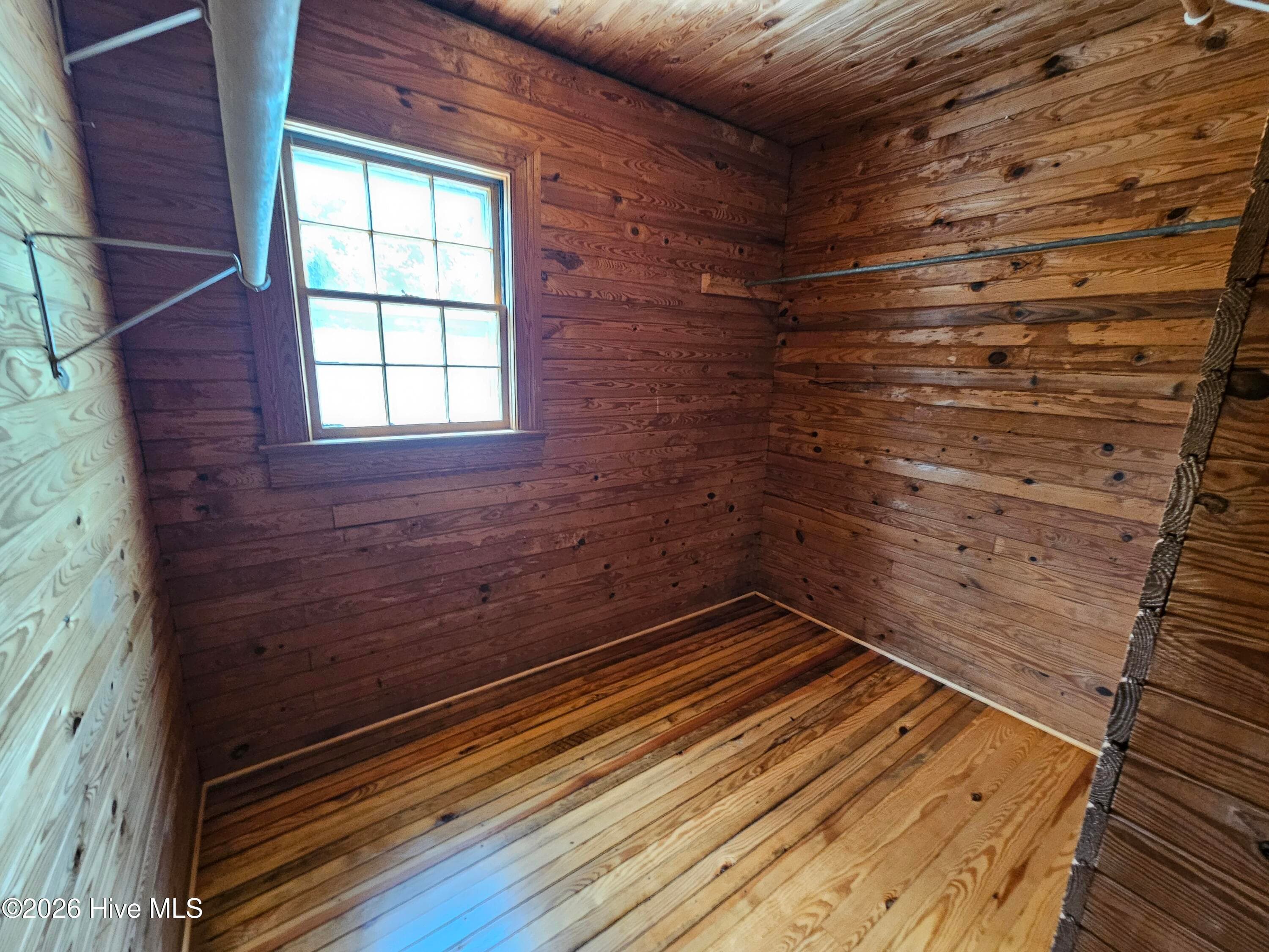 605 W Cutchin Street, Clinton, NC 28328