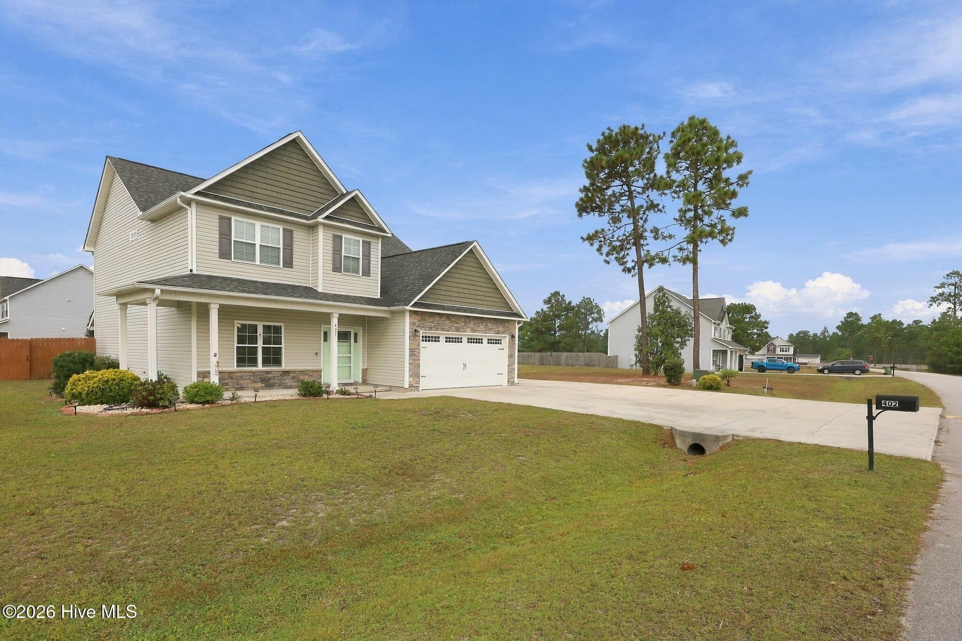 Single Family Residence at 402 Kinroff Drive, Hubert, NC 28539, photo 4 of 56