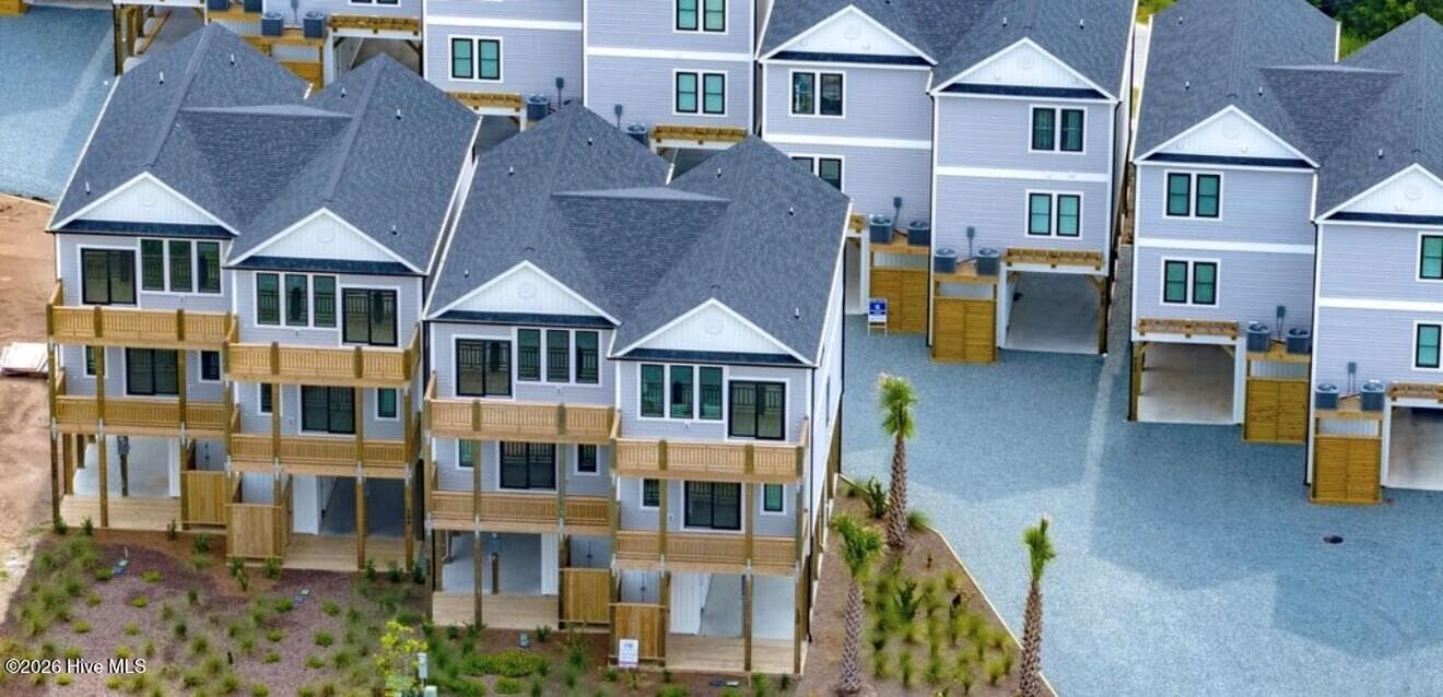 Townhouse at 124 Shell Road, Surf City, NC 28445, photo 4 of 33