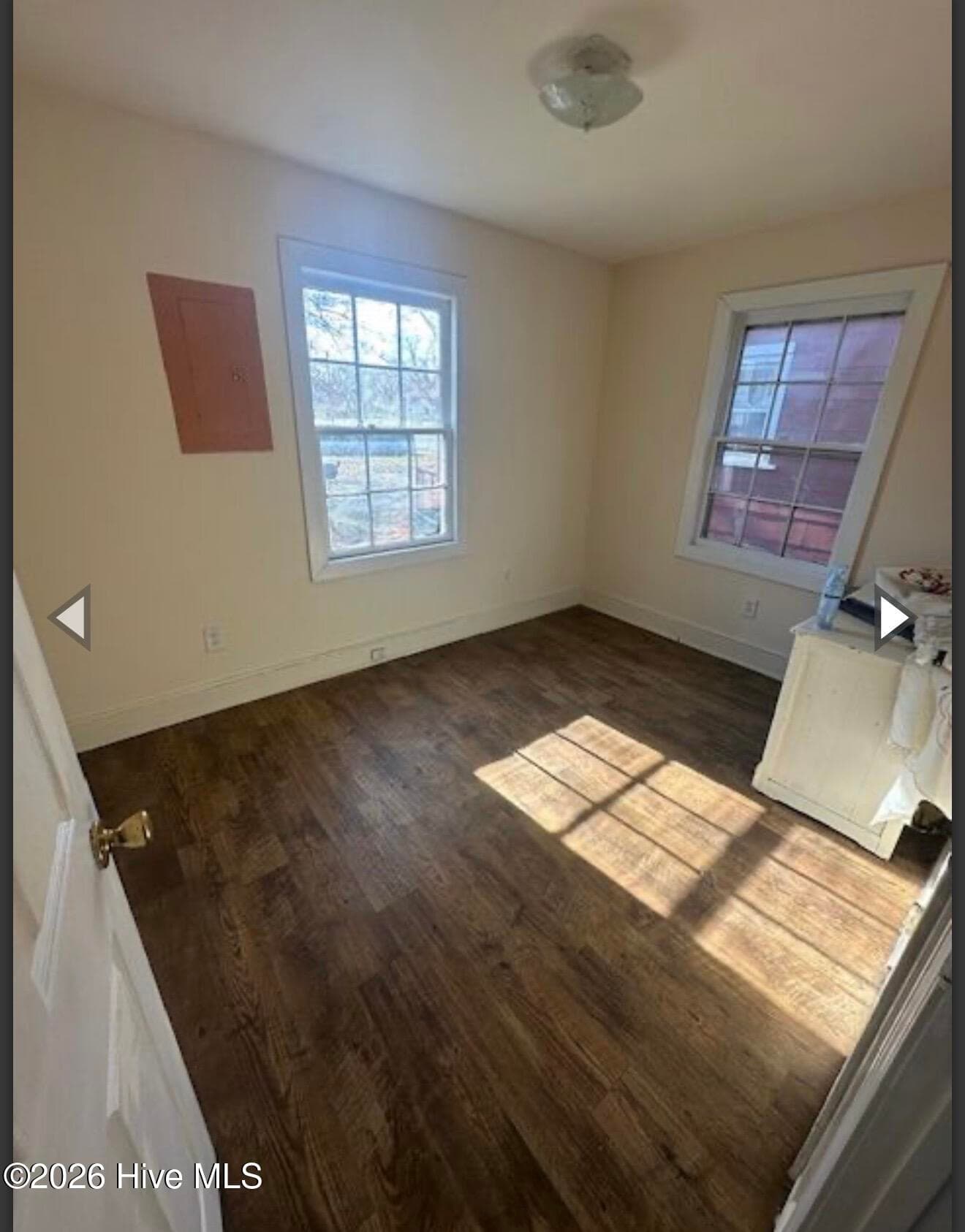 Single Family Residence at 401 E North Street, Kinston, NC 28501, photo 6 of 9