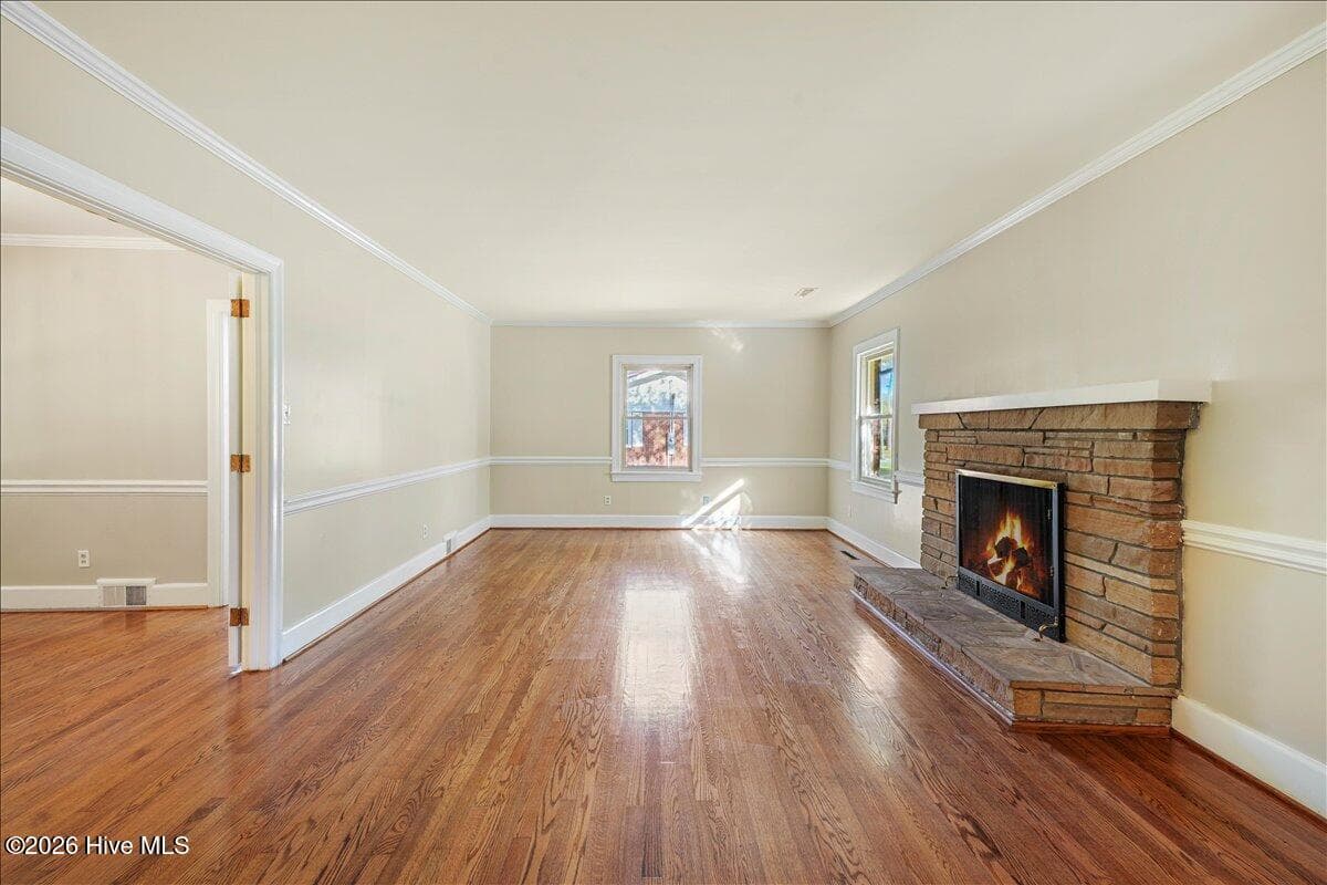 Single Family Residence at 1205 Anne Drive, Kinston, NC 28501, photo 13 of 37