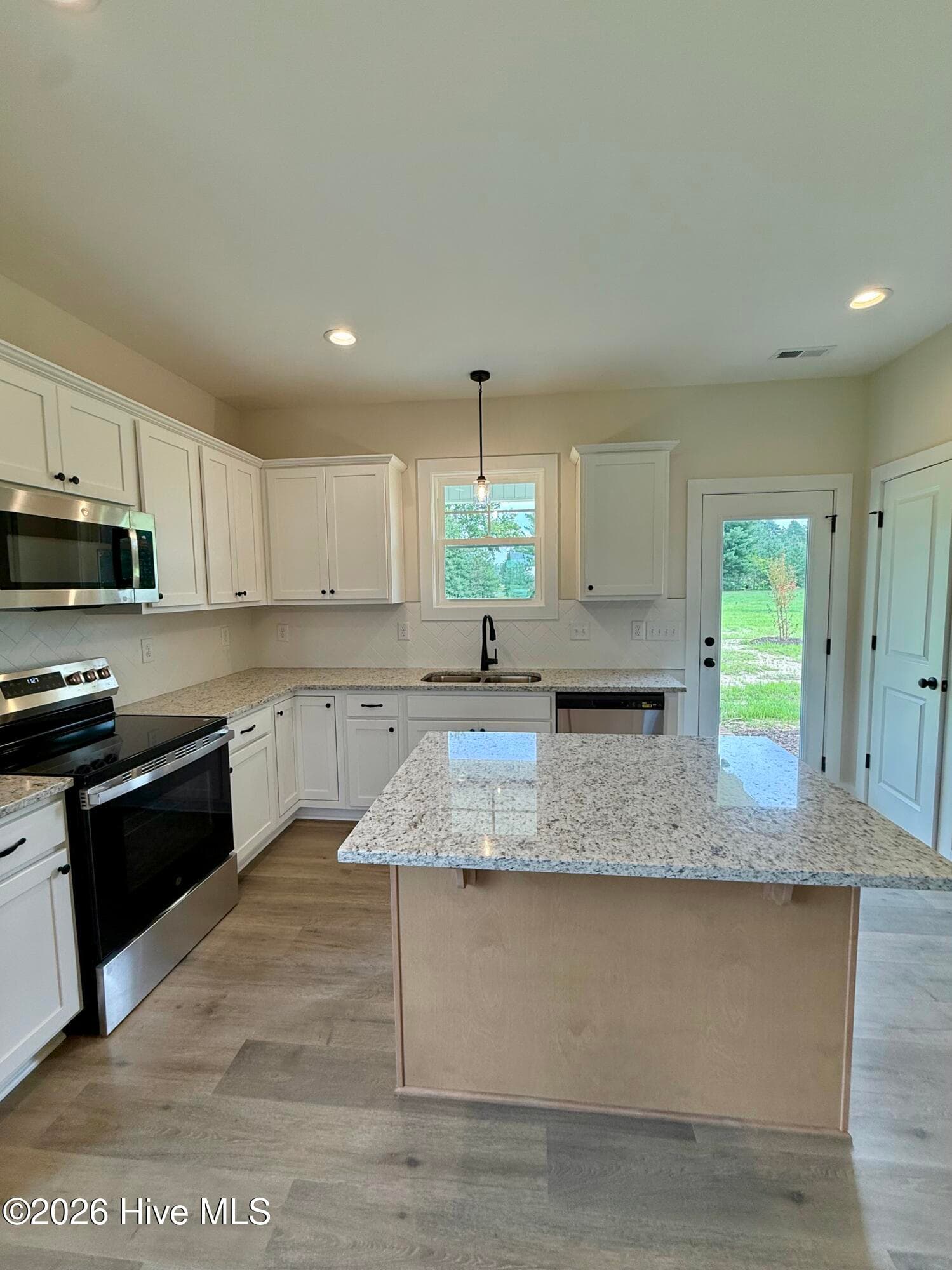 Single Family Residence at 105 Spring Meadows Drive, Aberdeen, NC 28315, photo 11 of 28