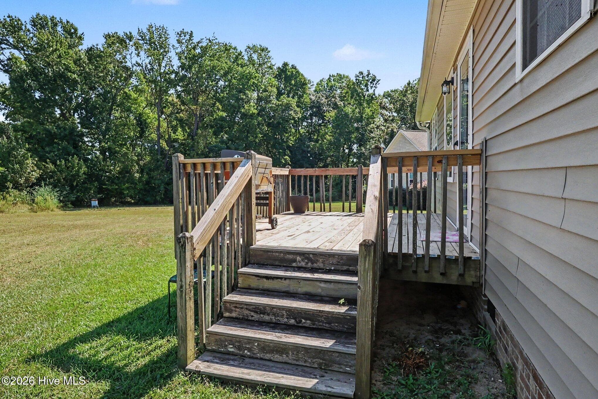Single Family Residence at 25 Lawrence Court, Smithfield, NC 27577, photo 33 of 35