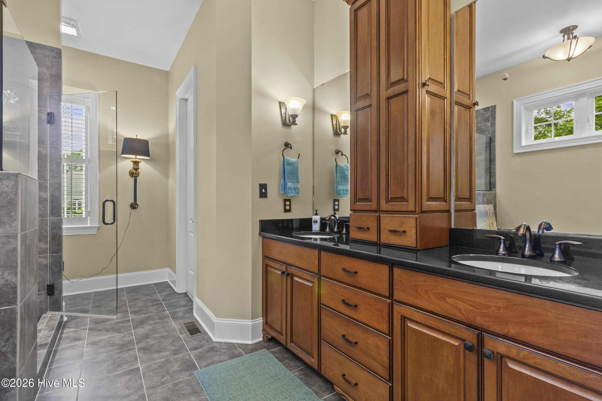Owners Bathroom - 108 Sursee Court, New Bern, NC 28562