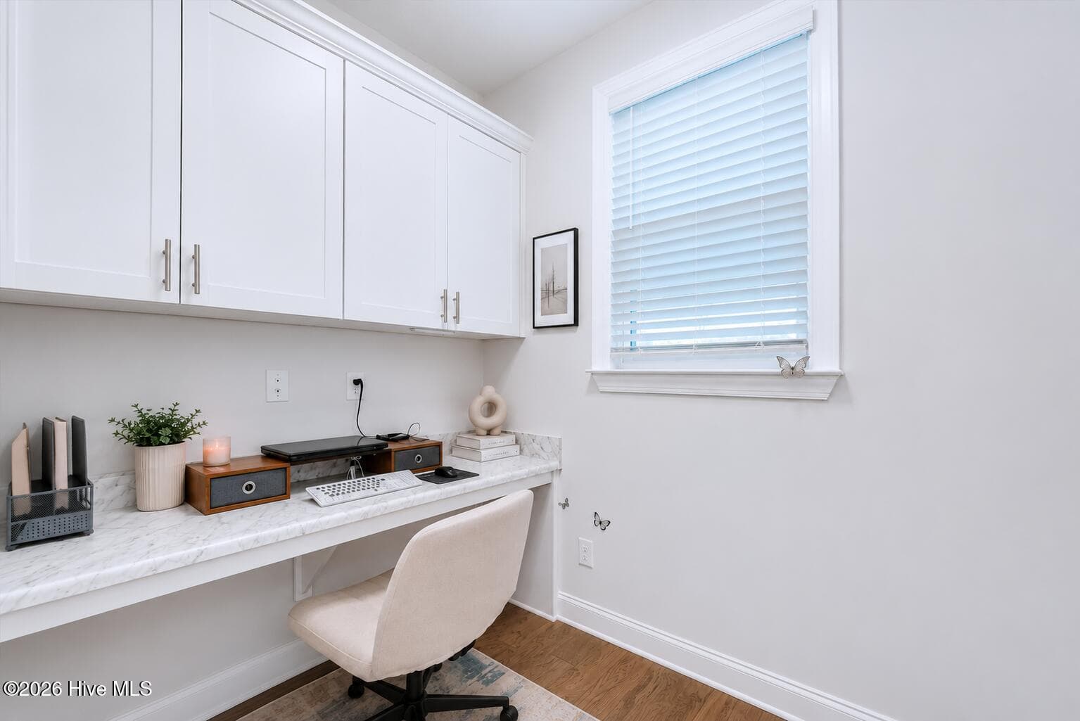 Located in the main floor, this dedicated private office/butlers pantry is perfect to match your needs - 903 Lillian Park Drive, Grovetown, GA 30813