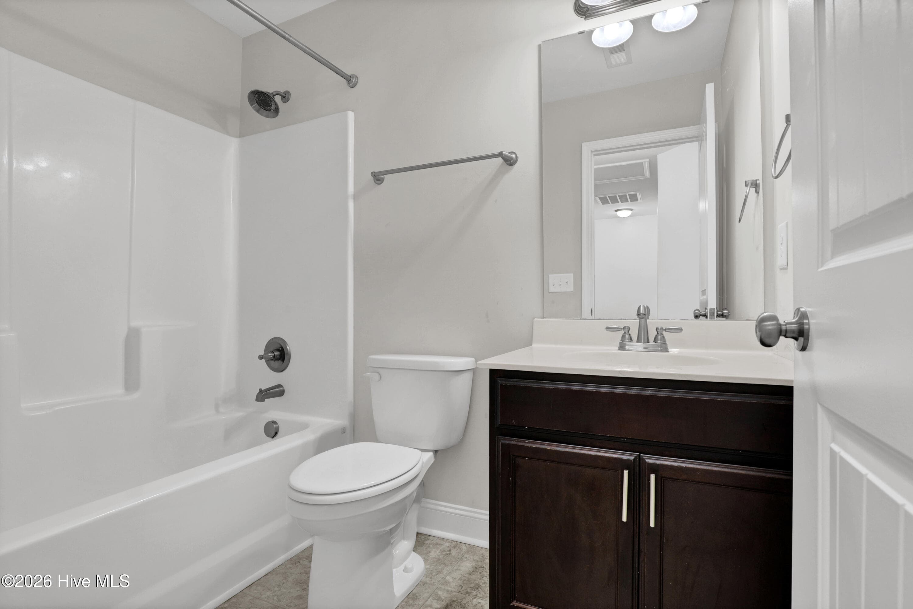 Hallway Bath upstairs - 512 Everett Glades, Sneads Ferry, NC 28460