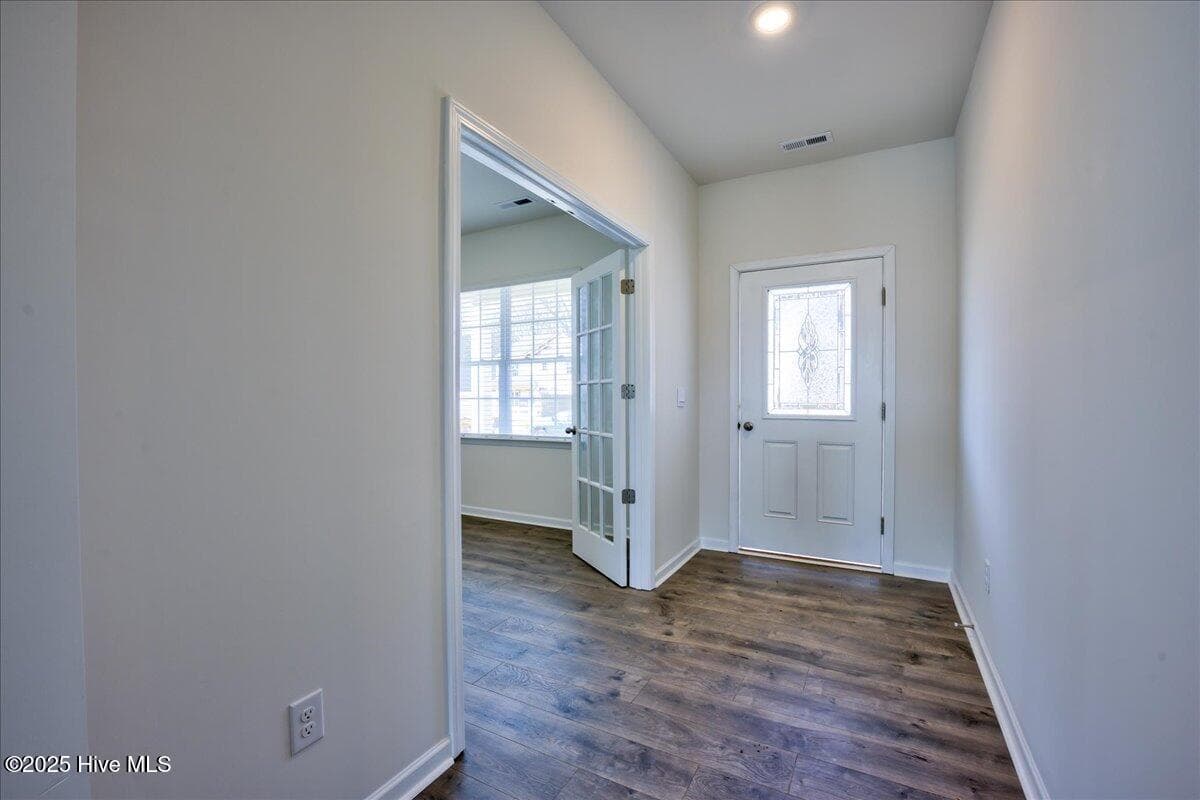 Single Family Residence at 2700 Westwood Avenue W, Wilson, NC 27893, photo 2 of 36