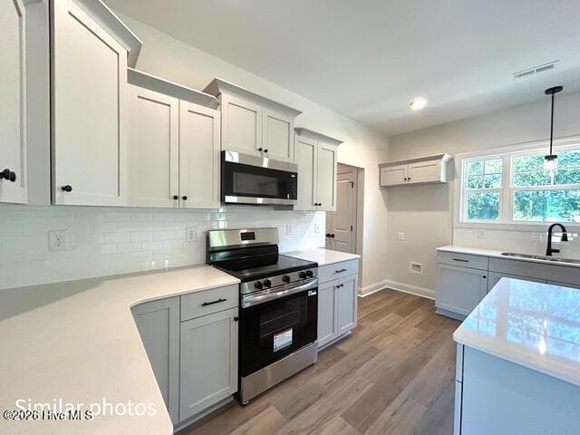 Single Family Residence at 148 Woodford Drive, Jacksonville, NC 28540, photo 25 of 111