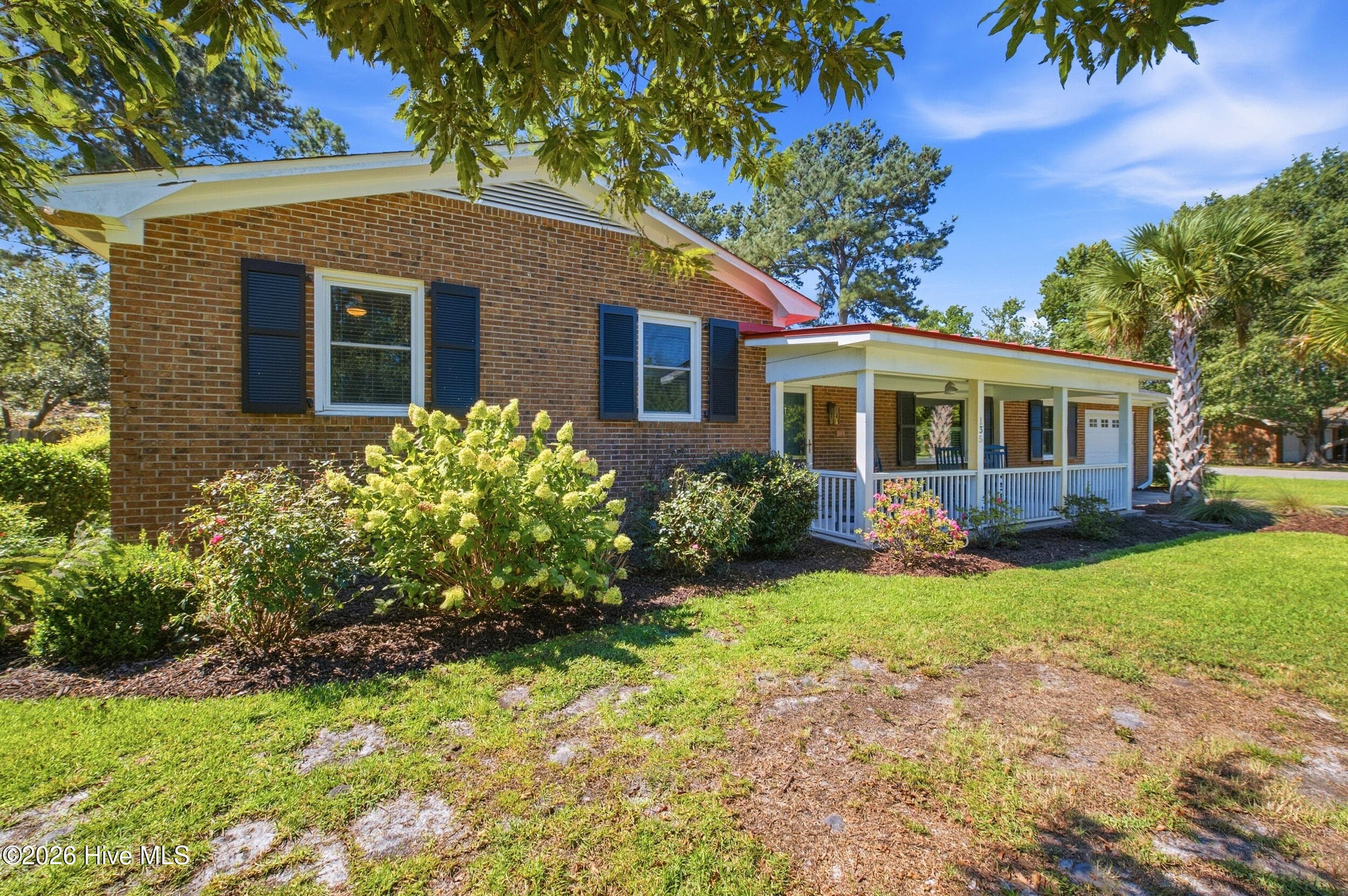 Single Family Residence at 135 Disney Drive, Wilmington, NC 28409, photo 4 of 37