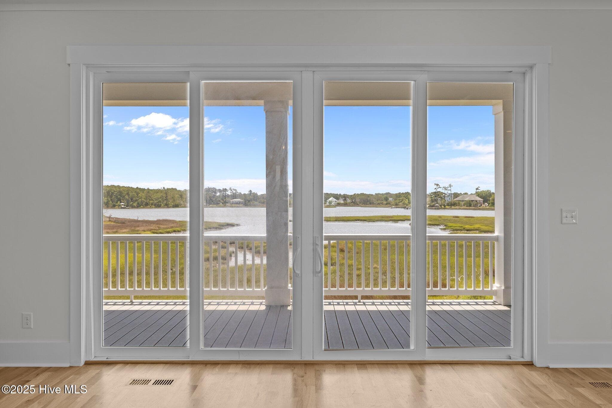 Single Family Residence at 325 Anson Road, Beaufort, NC 28516, photo 12 of 48