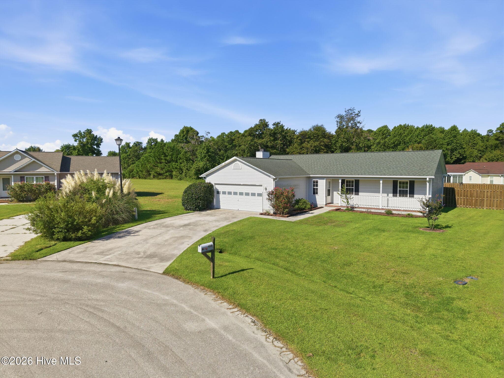 Single Family Residence at 404 S Grazing Court, Sneads Ferry, NC 28460, photo 2 of 31