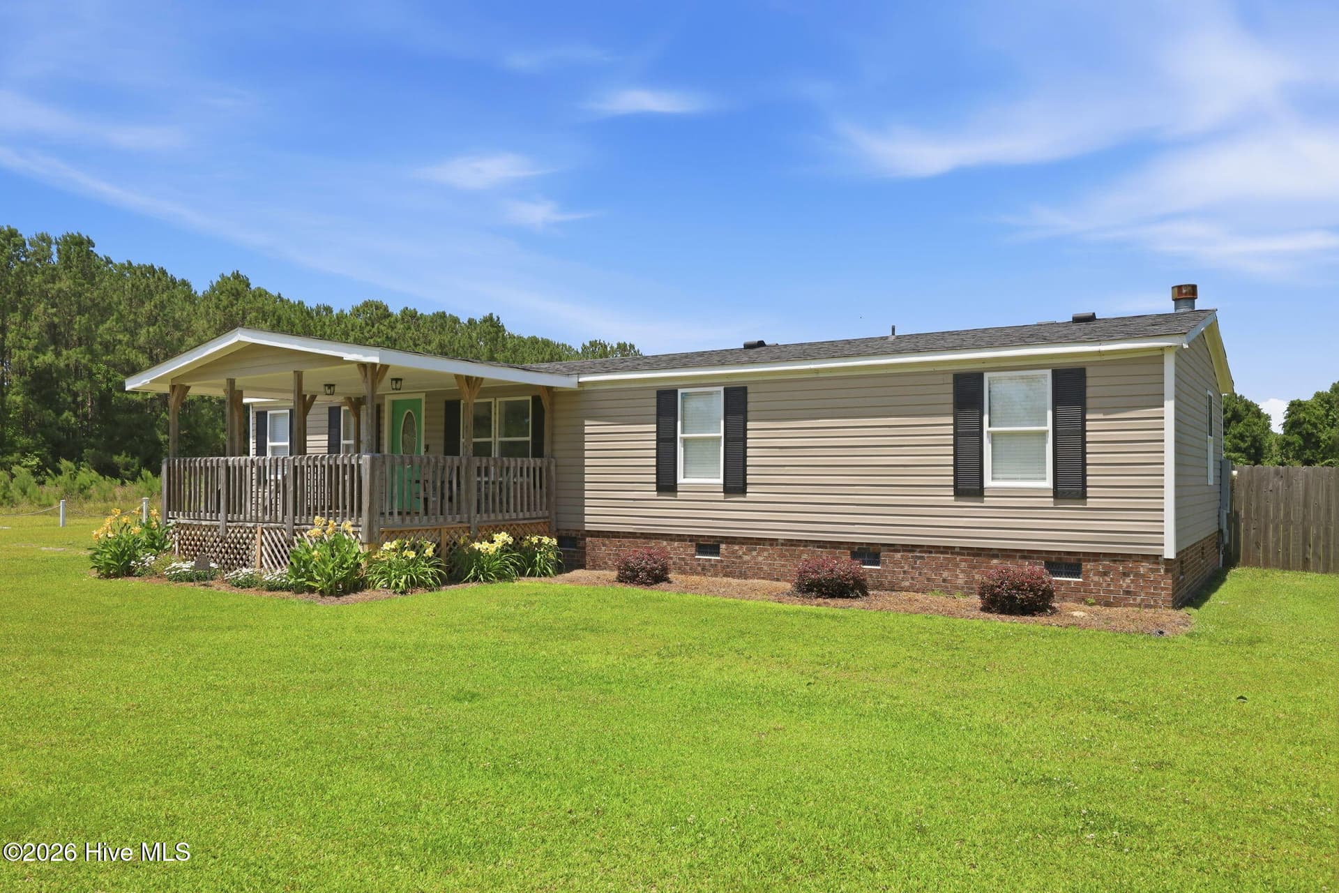 204 Kings Parkway, Hubert, NC 28539