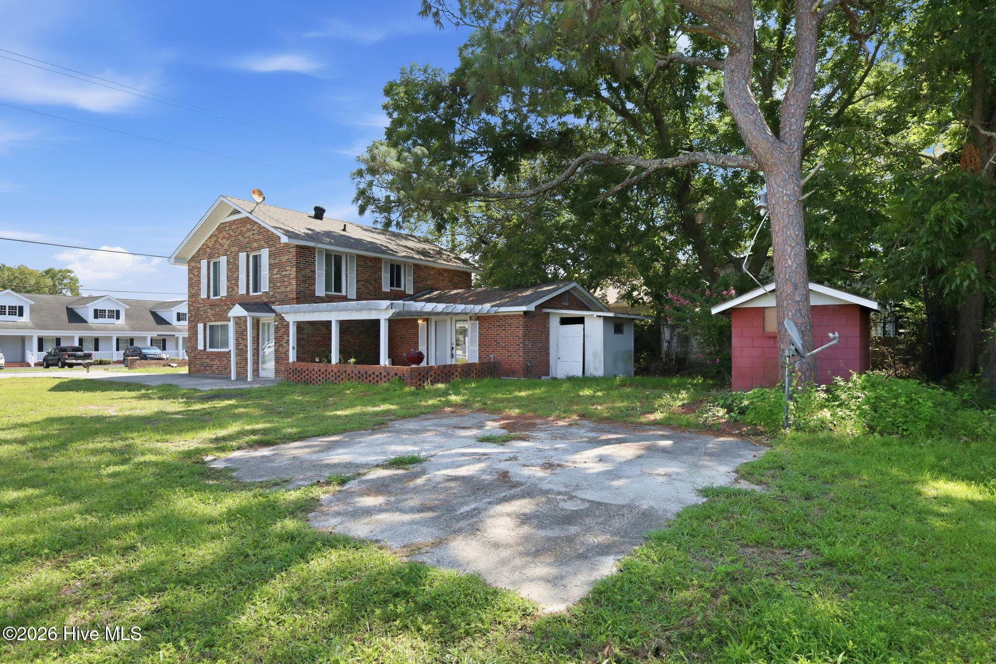 Commercial Sale at 608 Cedar Street, Beaufort, NC 28516, photo 16 of 18