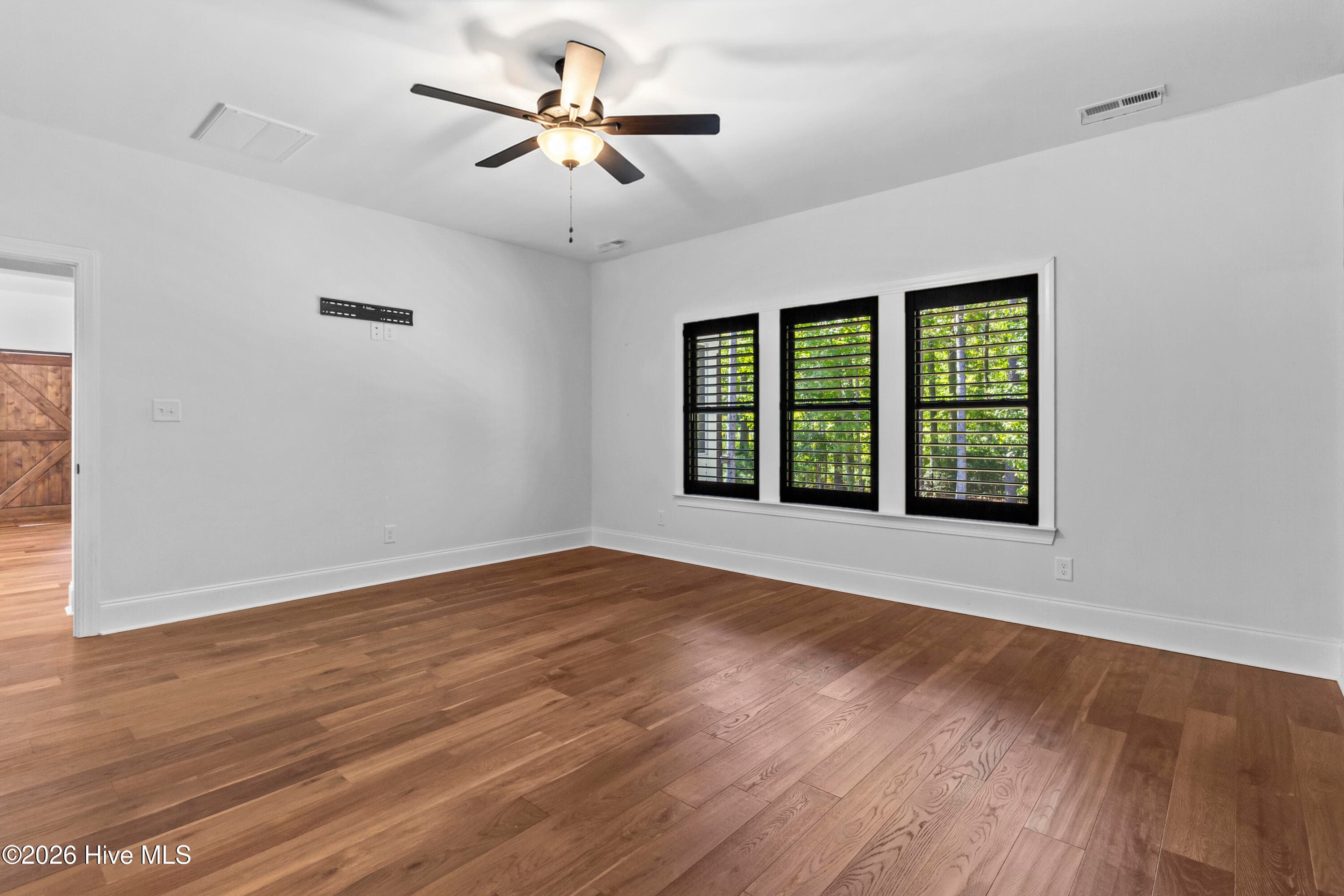 Single Family Residence at 1003 Alabaster Drive, New Bern, NC 28562, photo 34 of 99